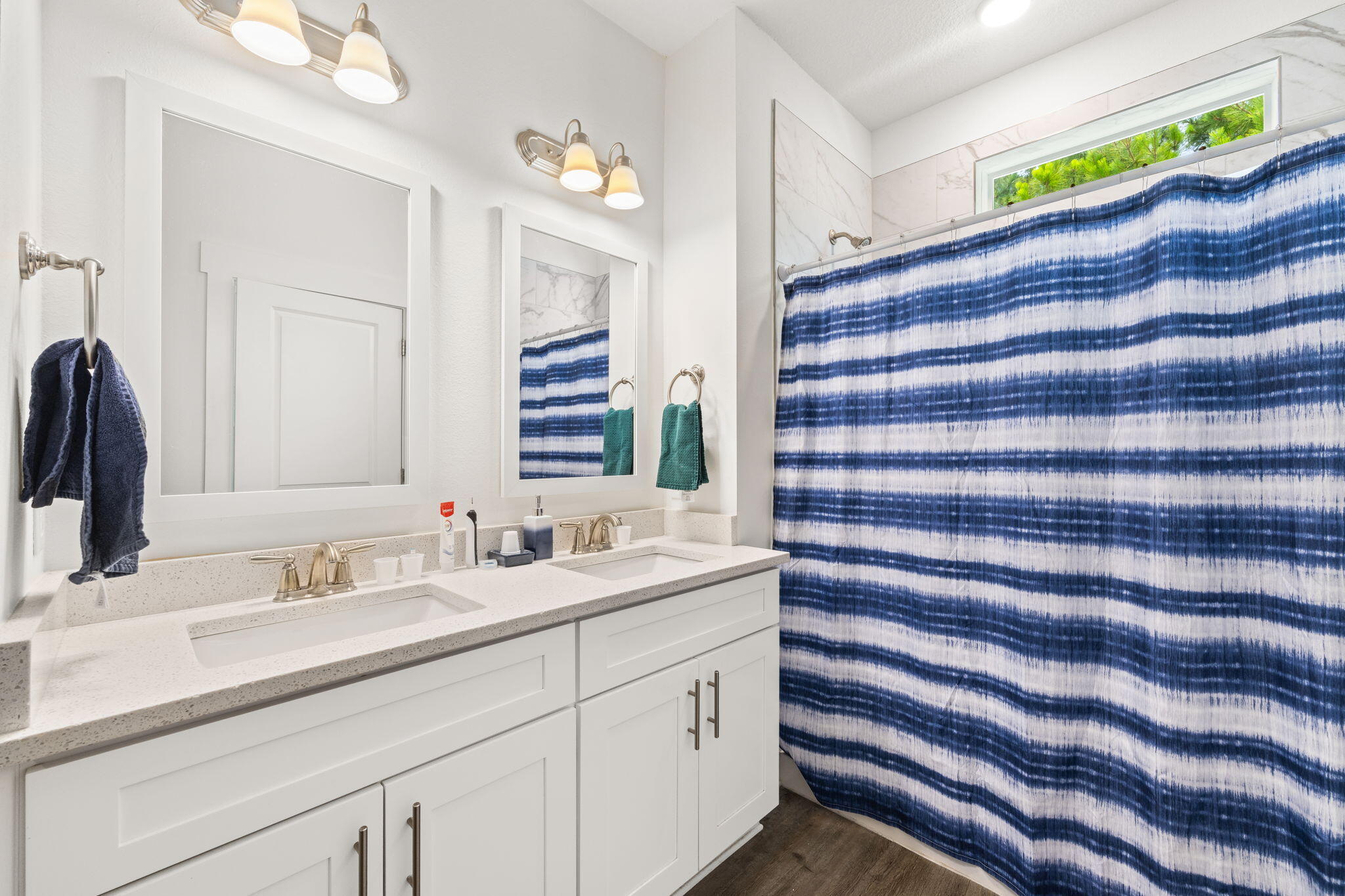 VERANDAS AT FREEPORT - Residential Lease