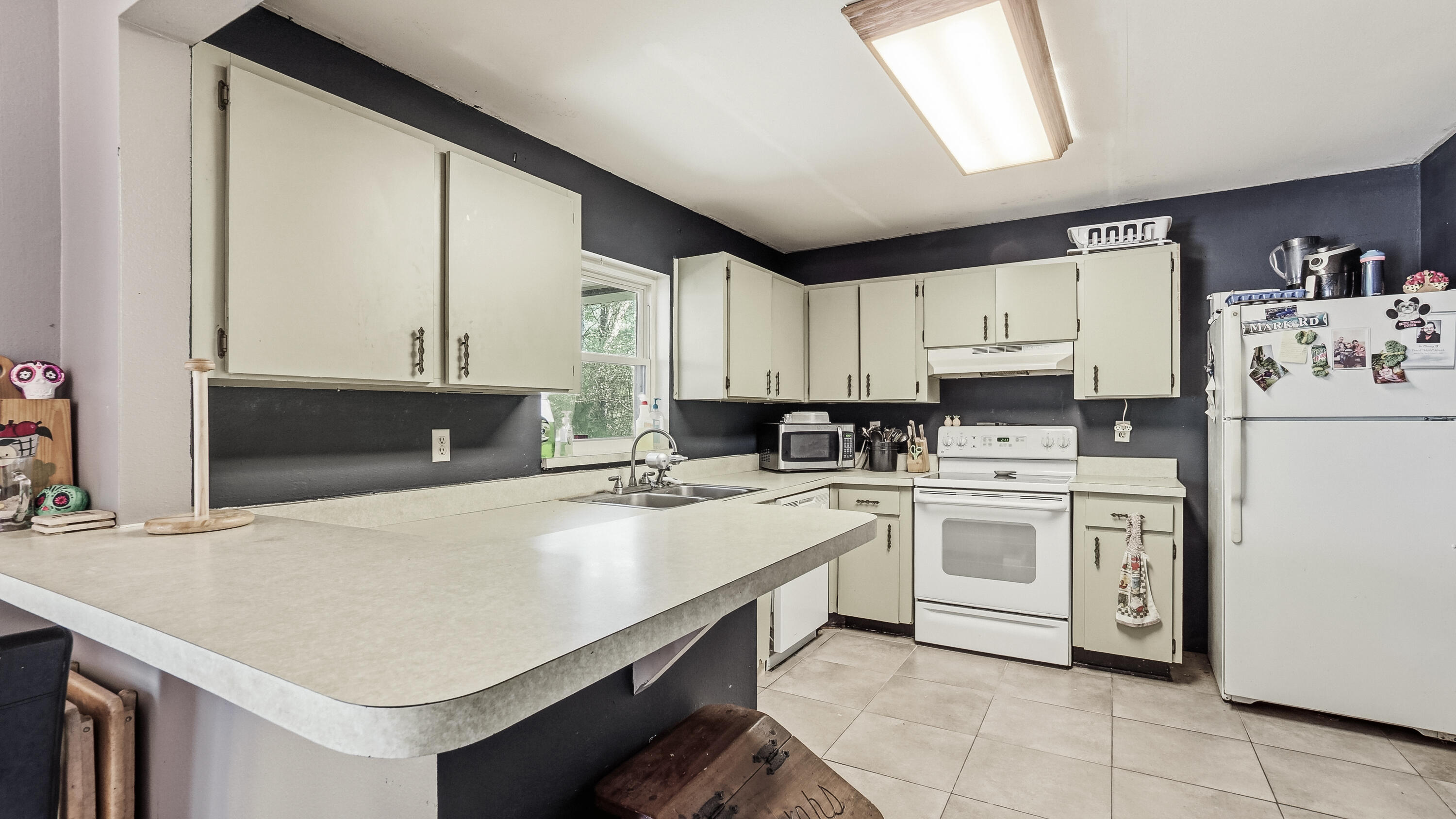 SUNNY HILLS SD - Residential