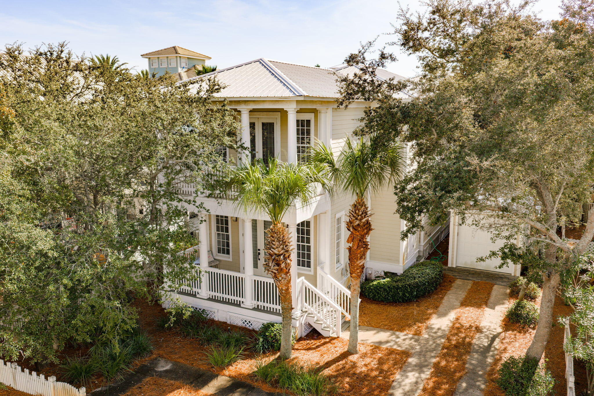 Location, flexibility, and beach lifestyle take center stage at 67 SARASOTA ST. MIRAMAR BEACH, a great home in the highly desirable Frangista Beach community. 

Just a 2-minute walk to some of Destin's most beautiful sugar-white sand beaches through two DEEDED PRIVATE BEACH ENTRANCE, this house offers a rare combination of walkability, comfort, privacy, and neighborhood charm.

The home is uniquely designed around THREE HUGE, nearly identical primary suites, each with its own en-suite bath, an exceptional feature that makes this home ideal for full-time living, short-term rental, or hosting multiple couples or generations with equal comfort and privacy.