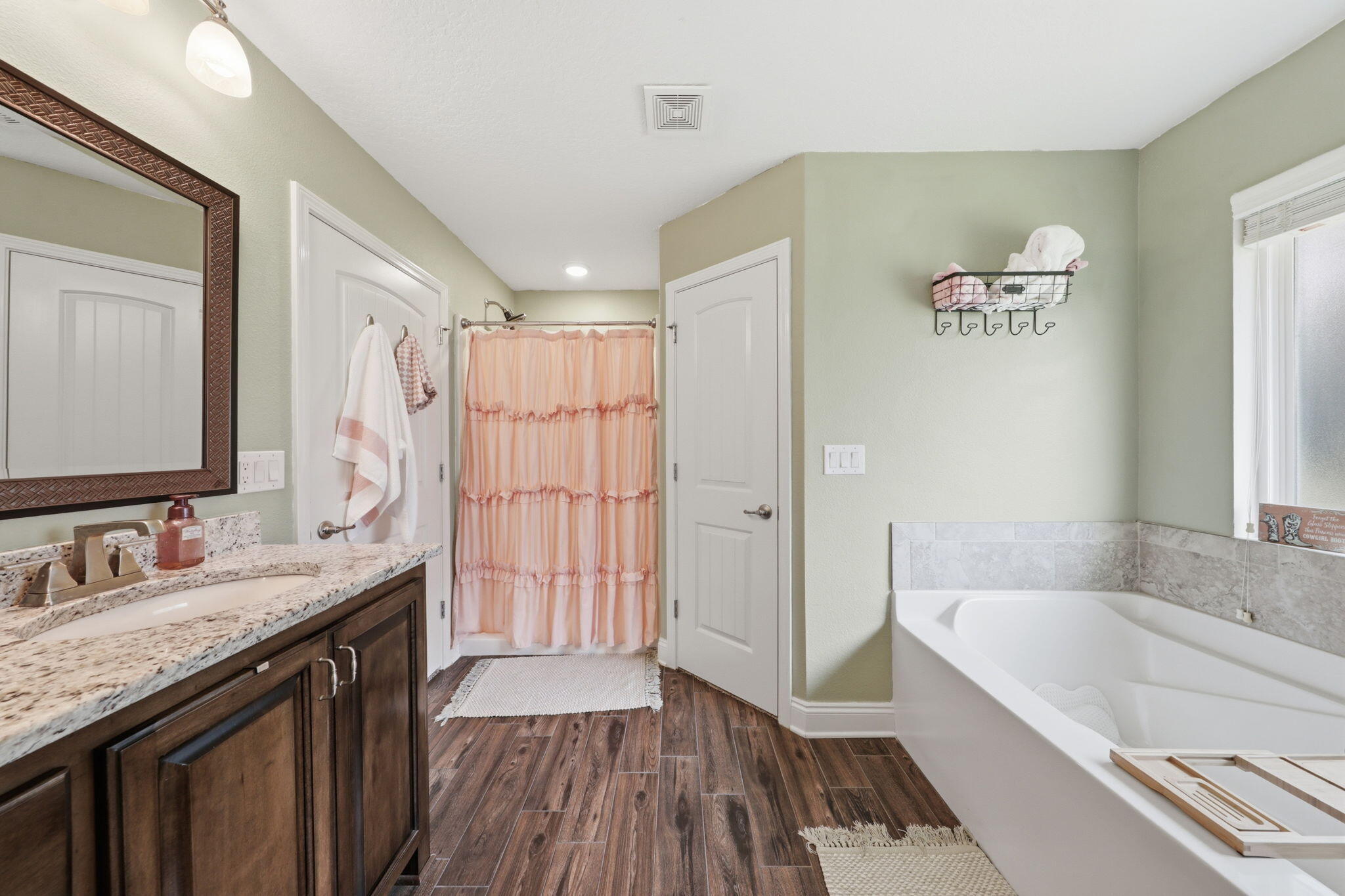 PLANTATION WOODS - Residential