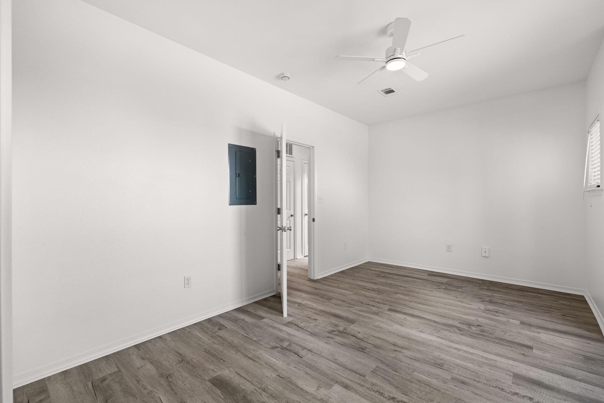 OLD FLORIDA VILLAGE - Residential Lease