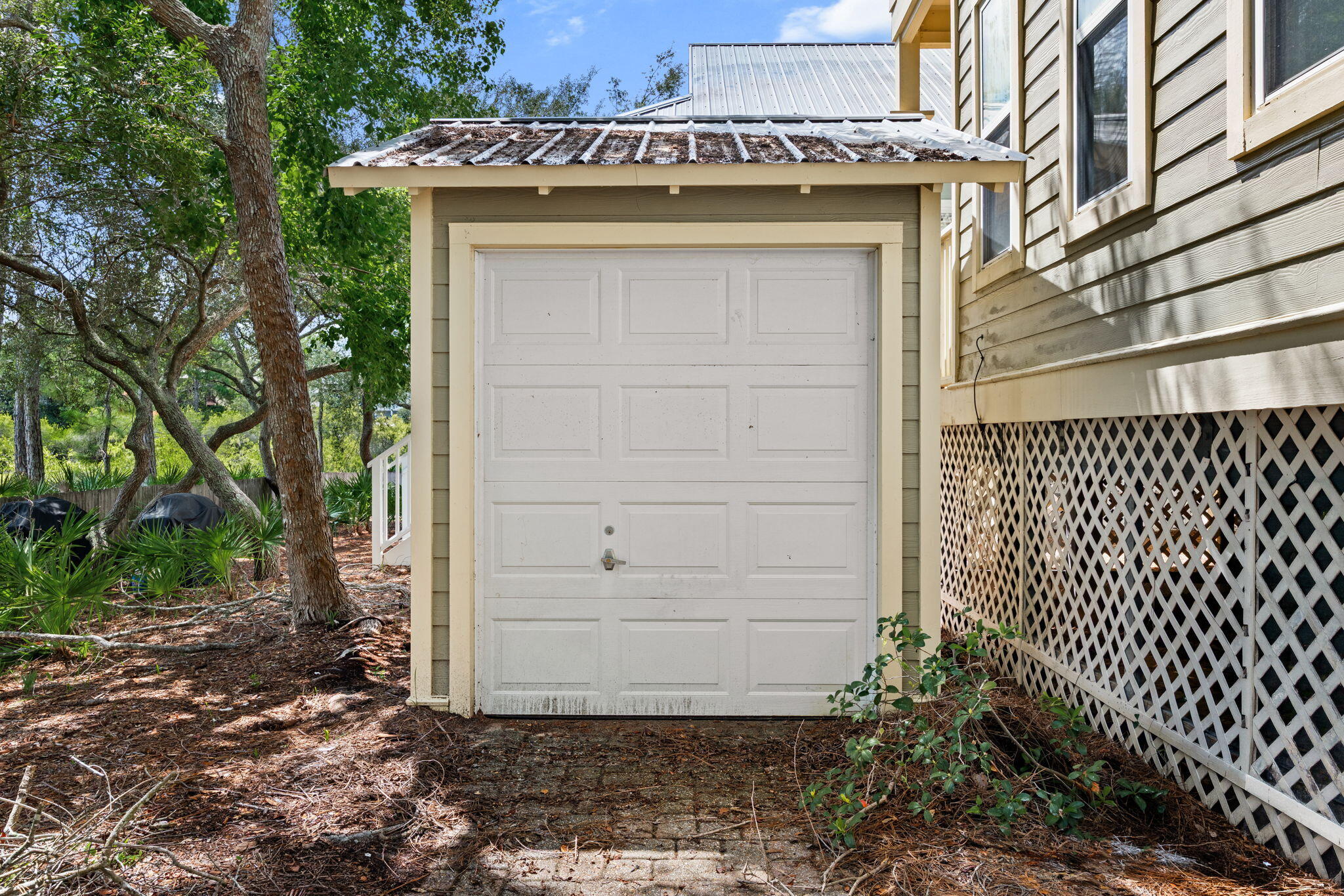 OLD FLORIDA VILLAGE - Residential Lease