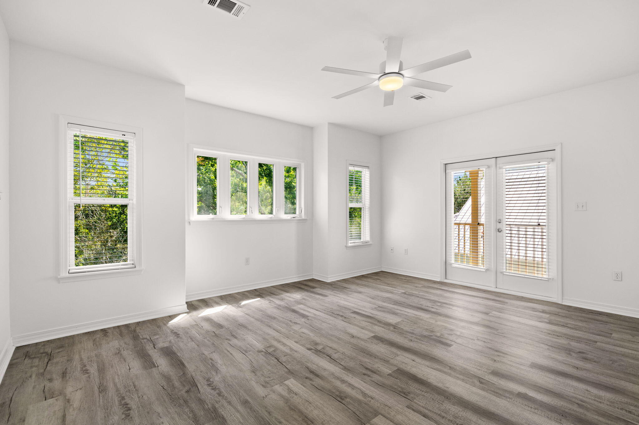 OLD FLORIDA VILLAGE - Residential Lease