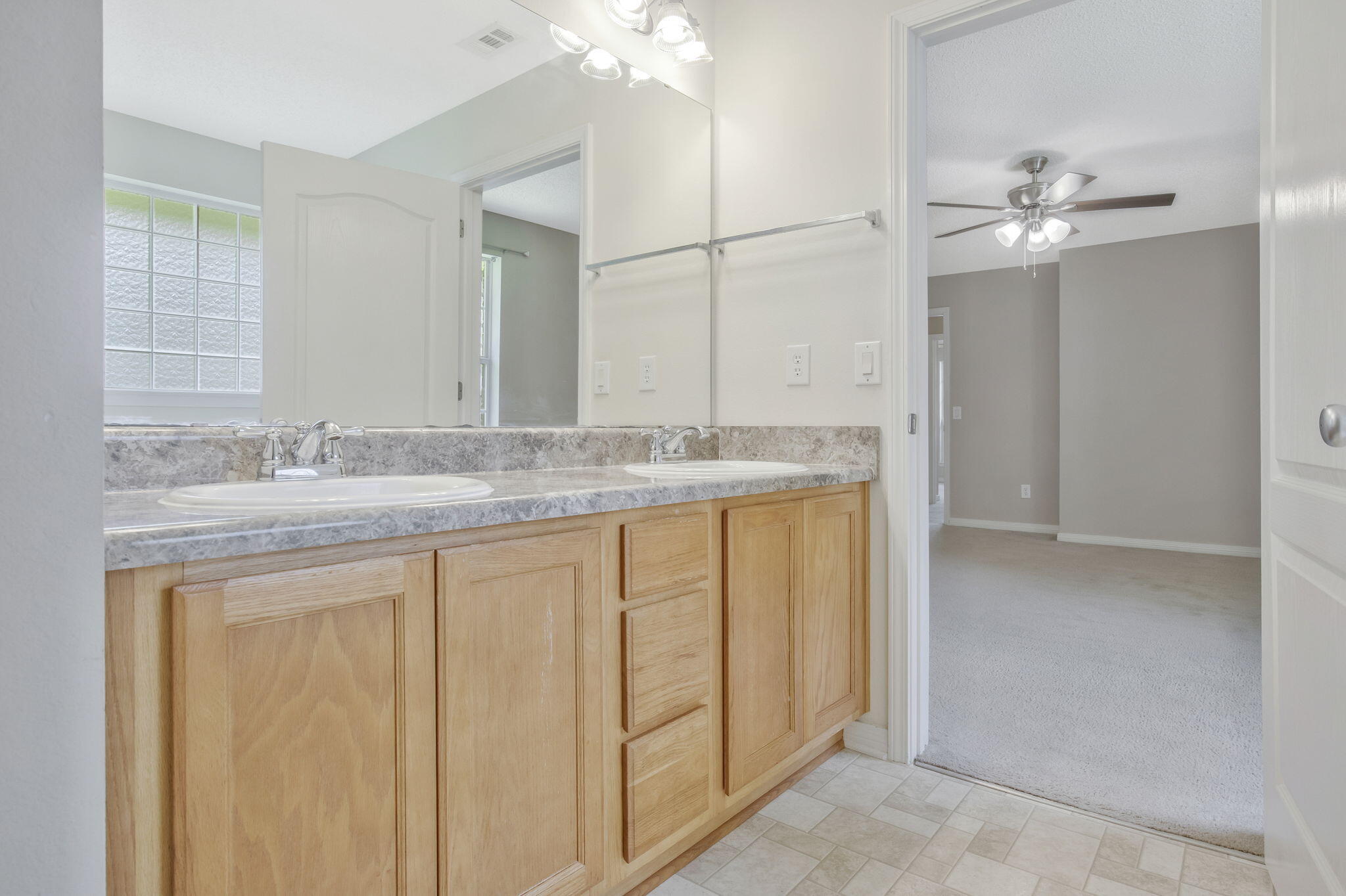 FLORIDIAN - Residential