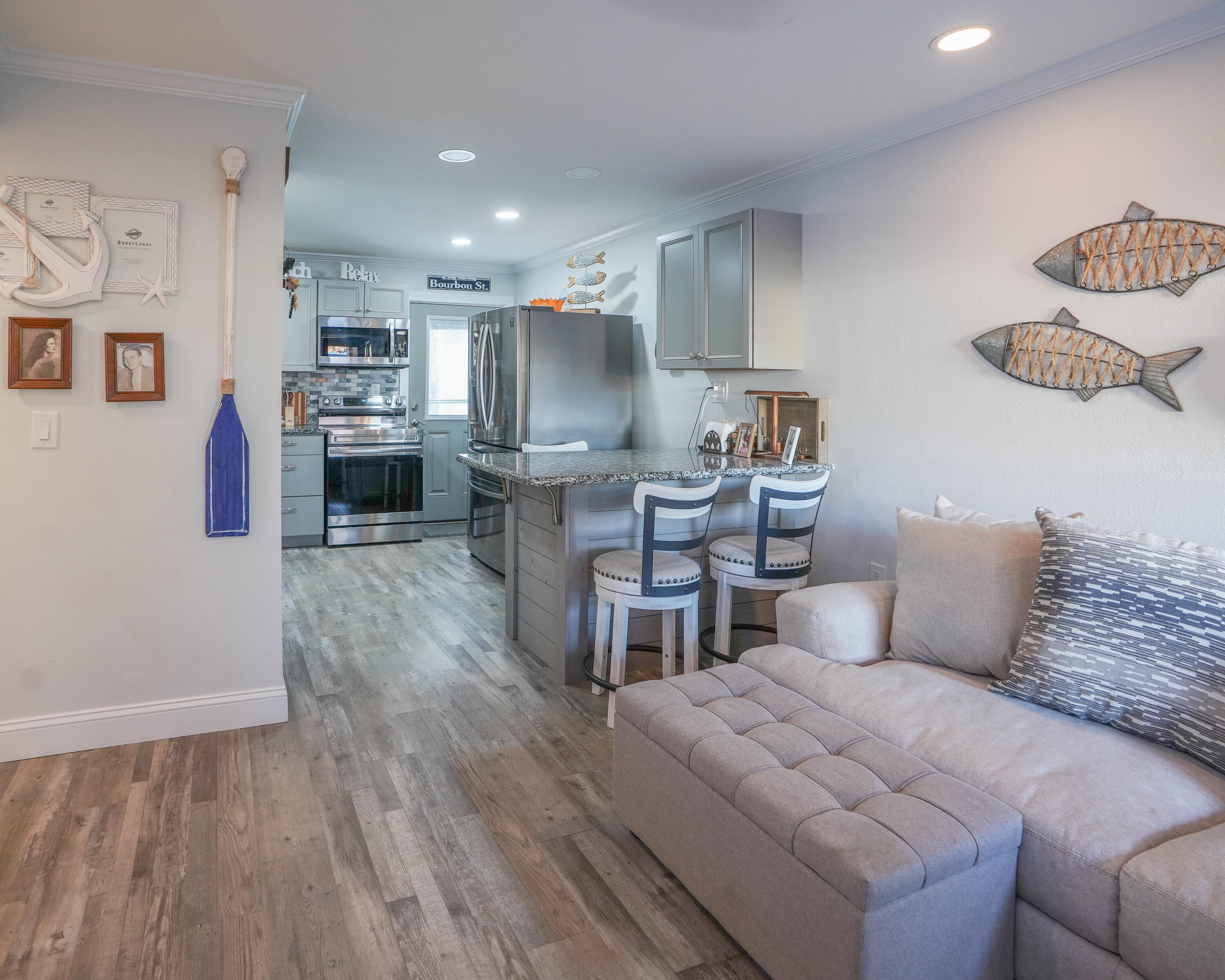 WATERWAY CONDO - Residential