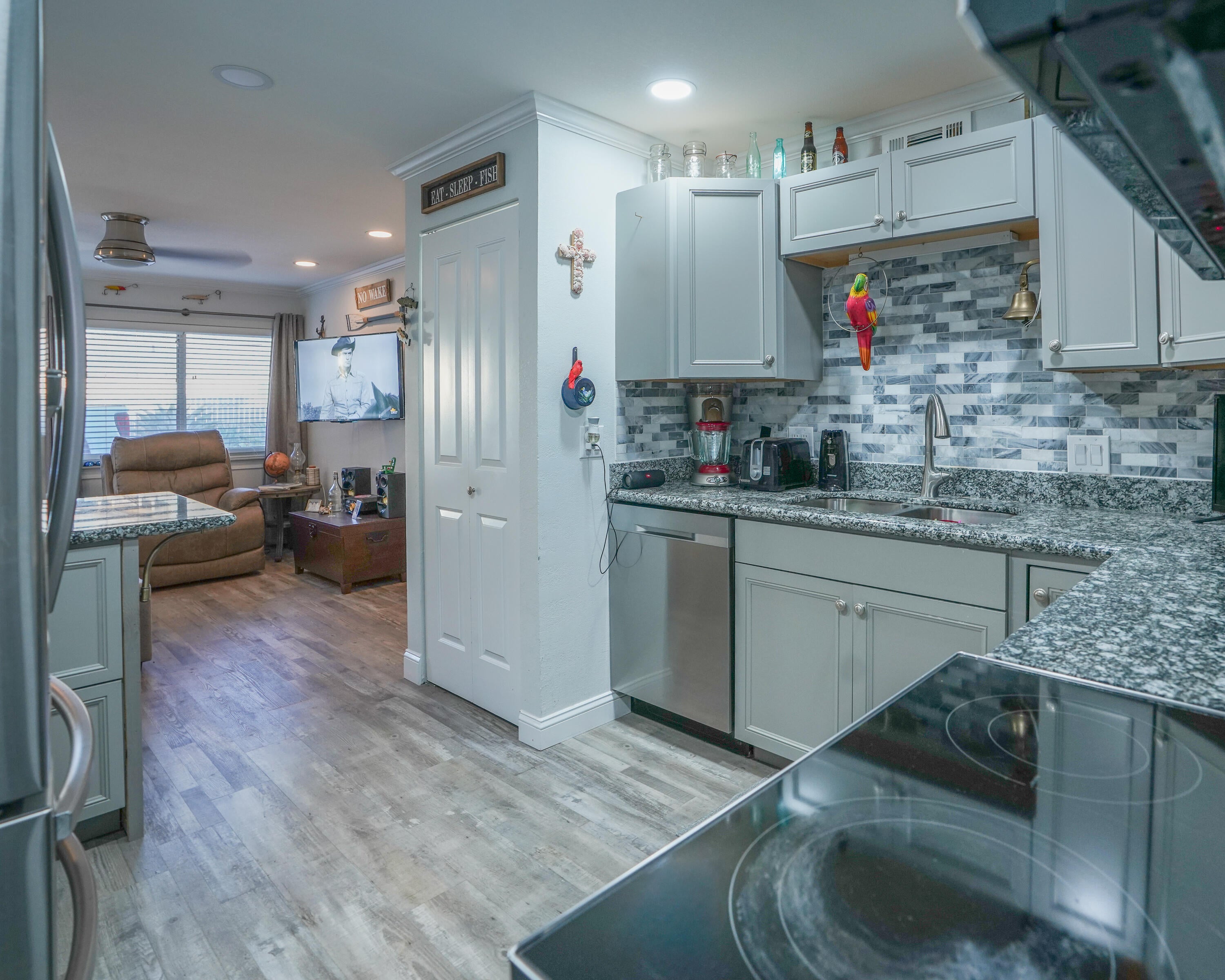 WATERWAY CONDO - Residential
