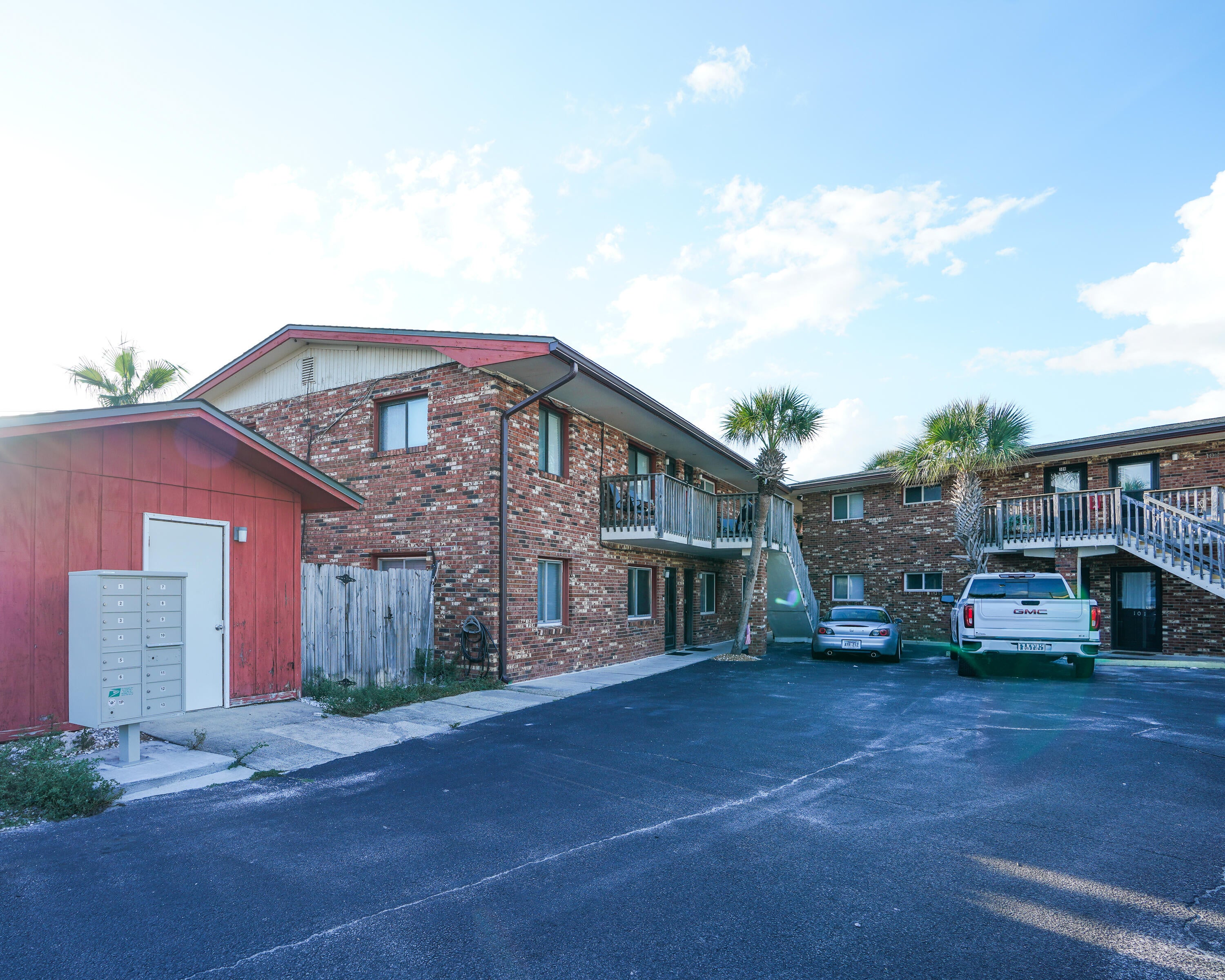 WATERWAY CONDO - Residential
