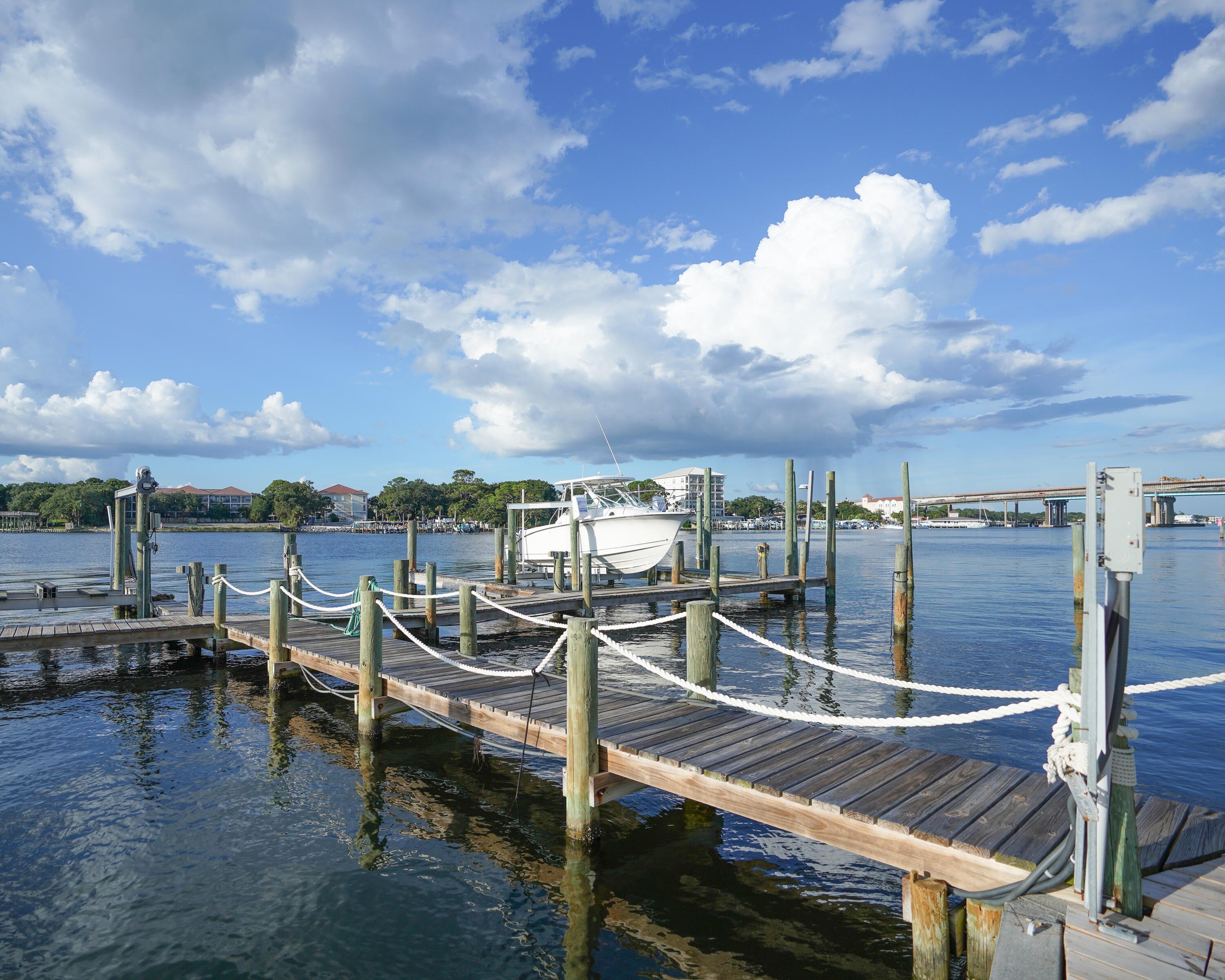 WATERWAY CONDO - Residential