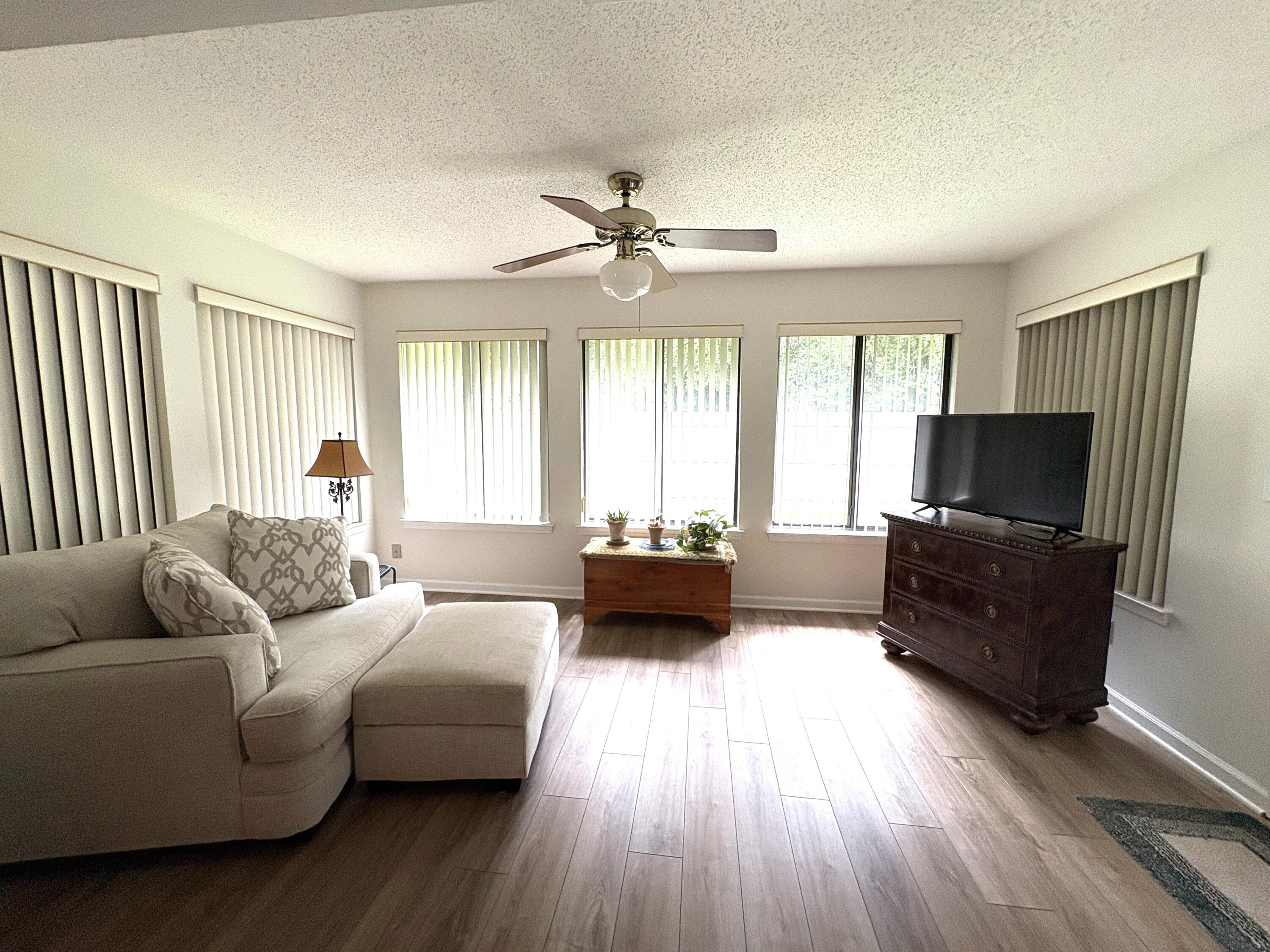 CEDAR RIDGE PH 12 - Residential