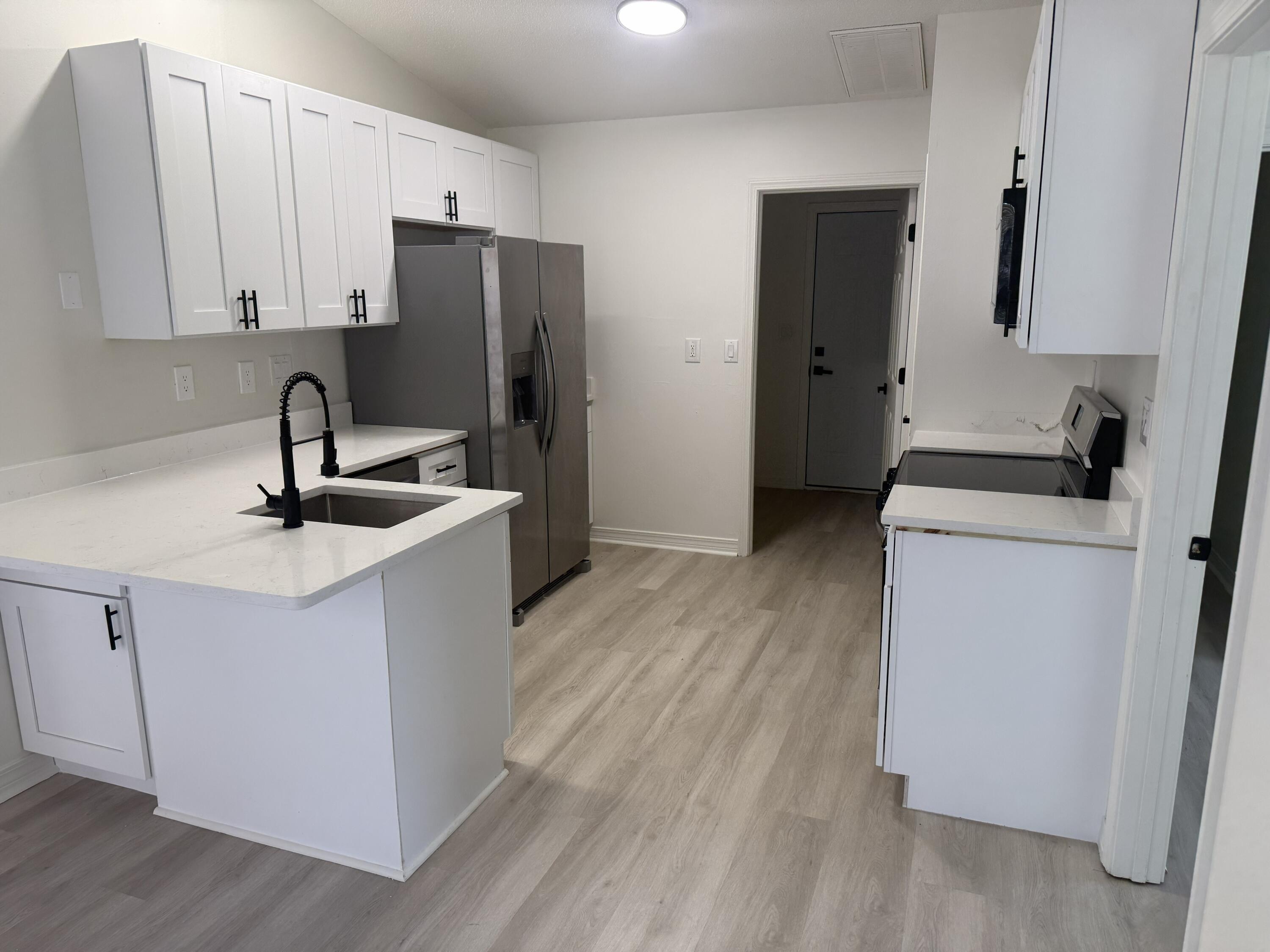 COUNTRYVIEW EST 6TH PH2 - Residential