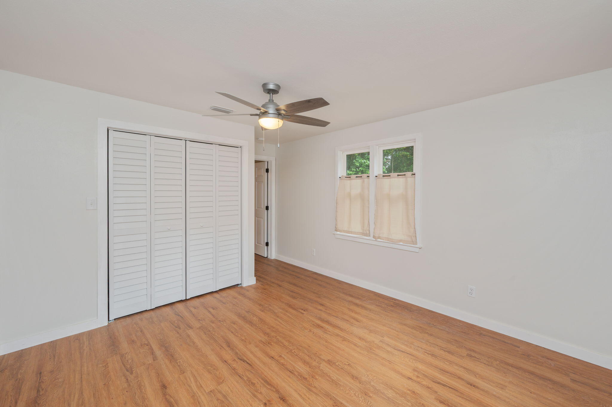CINCO ADD - Residential Lease