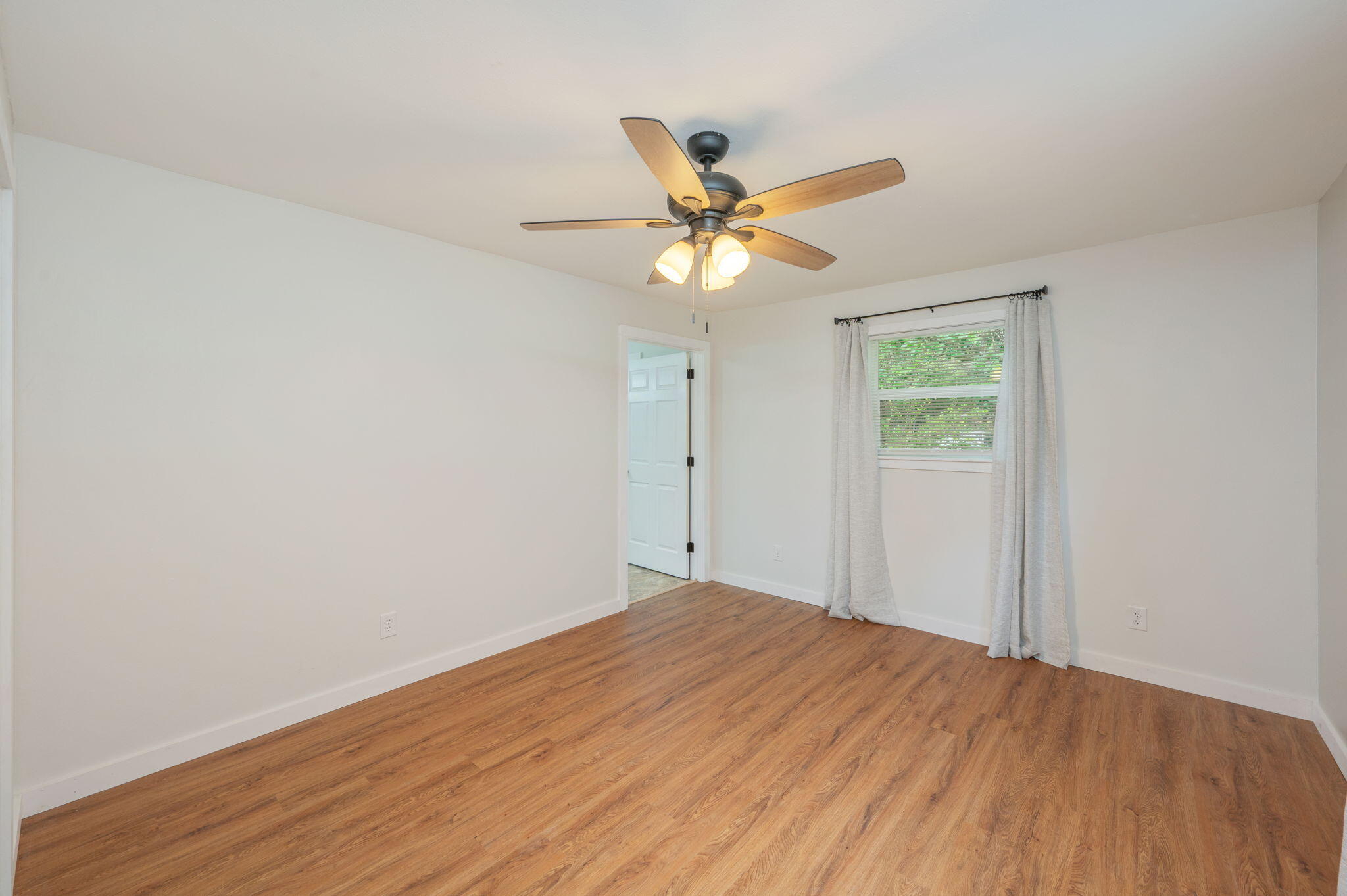 CINCO ADD - Residential Lease