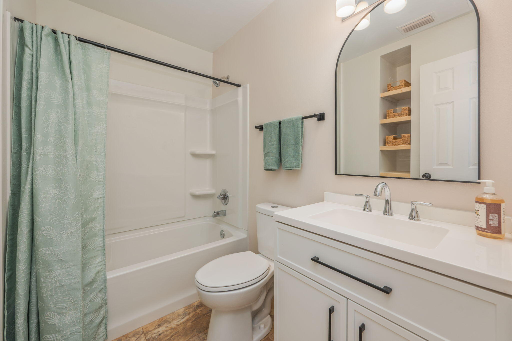 CINCO ADD - Residential Lease