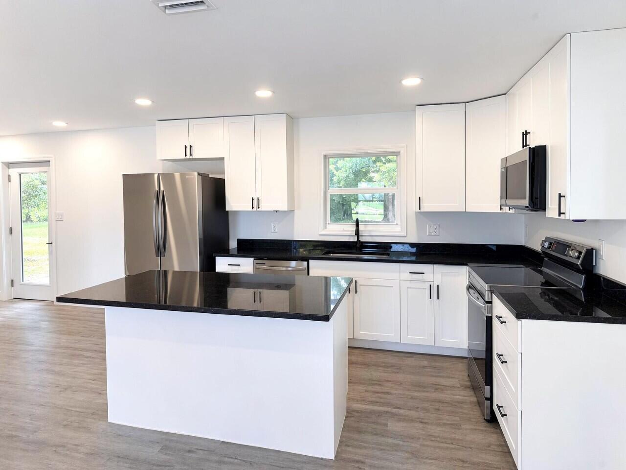 MAGNOLIA SPRINGS - Residential