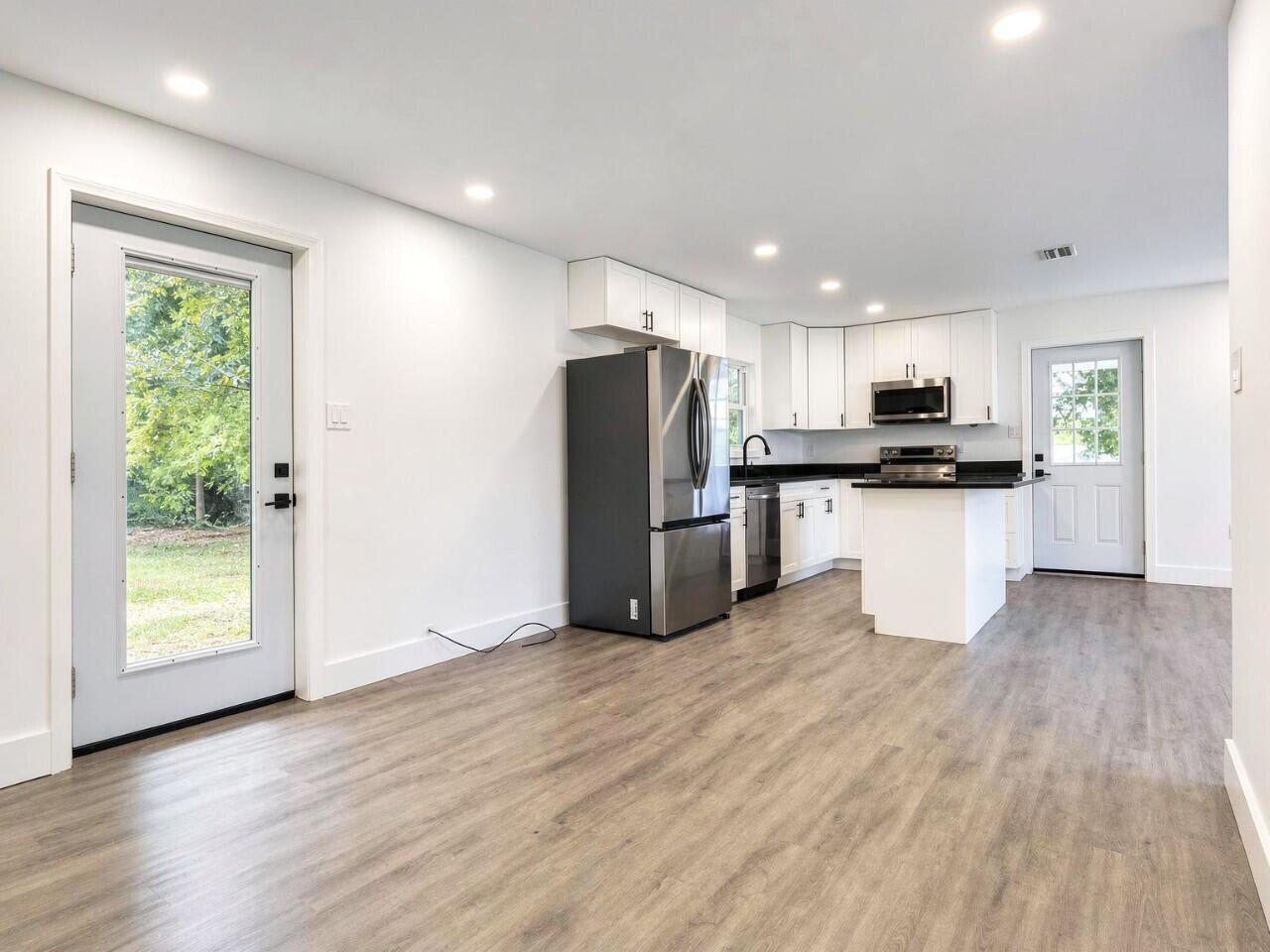 MAGNOLIA SPRINGS - Residential