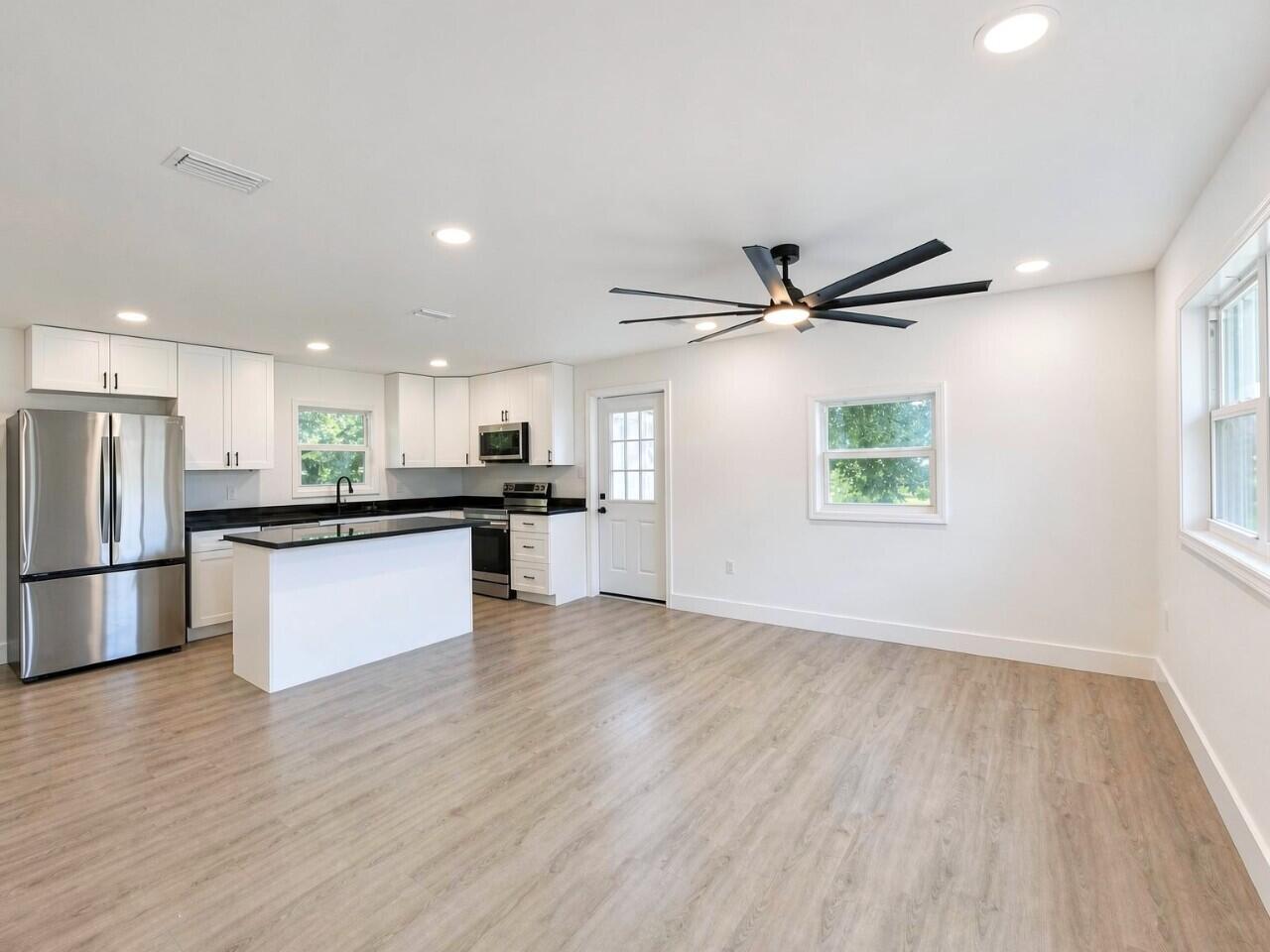 MAGNOLIA SPRINGS - Residential