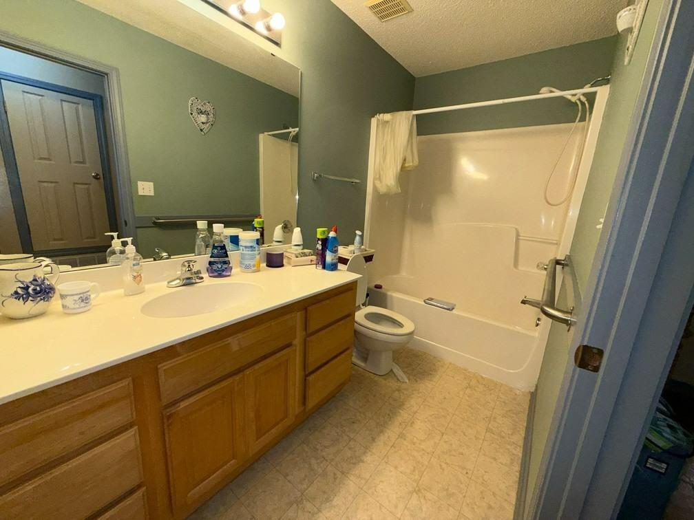 NO RECORDED SUBDIVISION - Residential