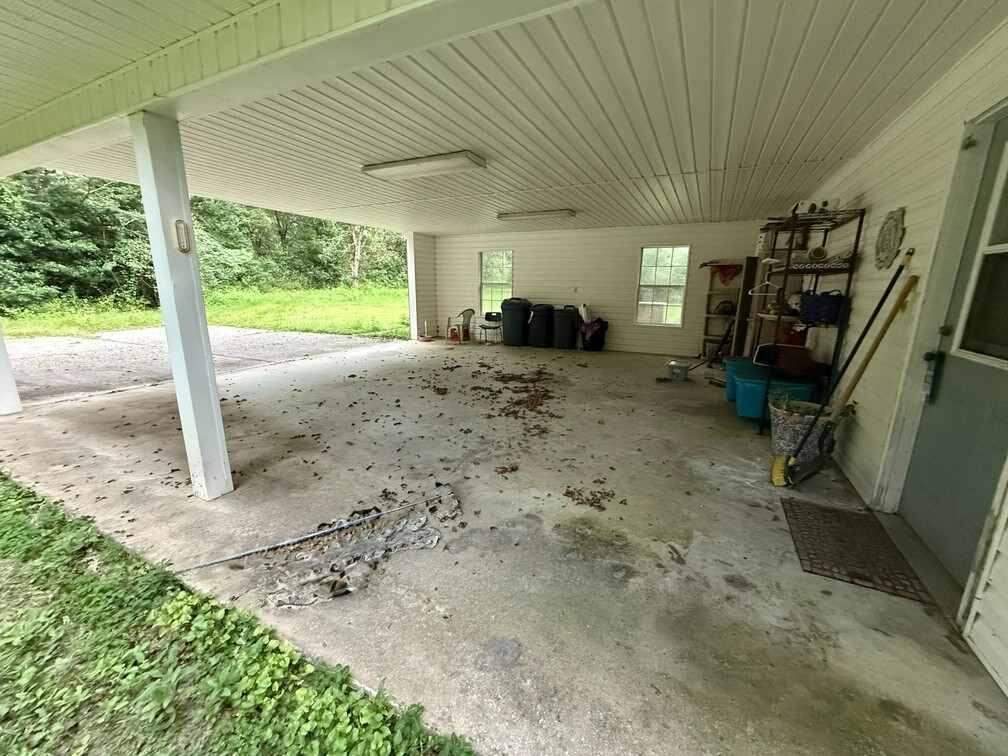 NO RECORDED SUBDIVISION - Residential