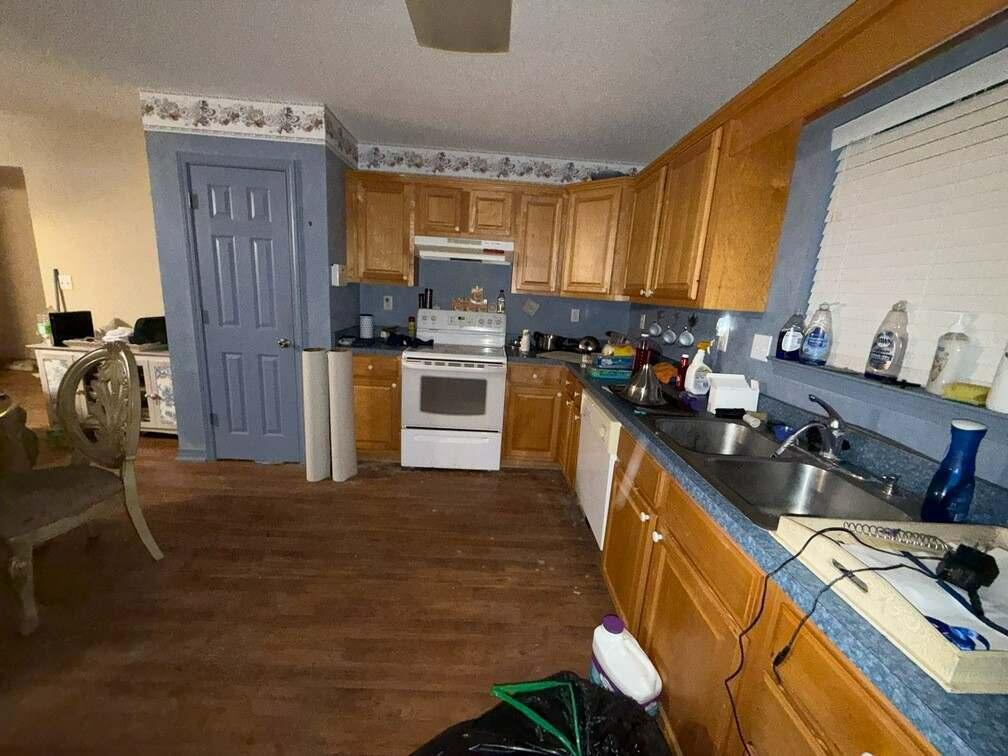 NO RECORDED SUBDIVISION - Residential