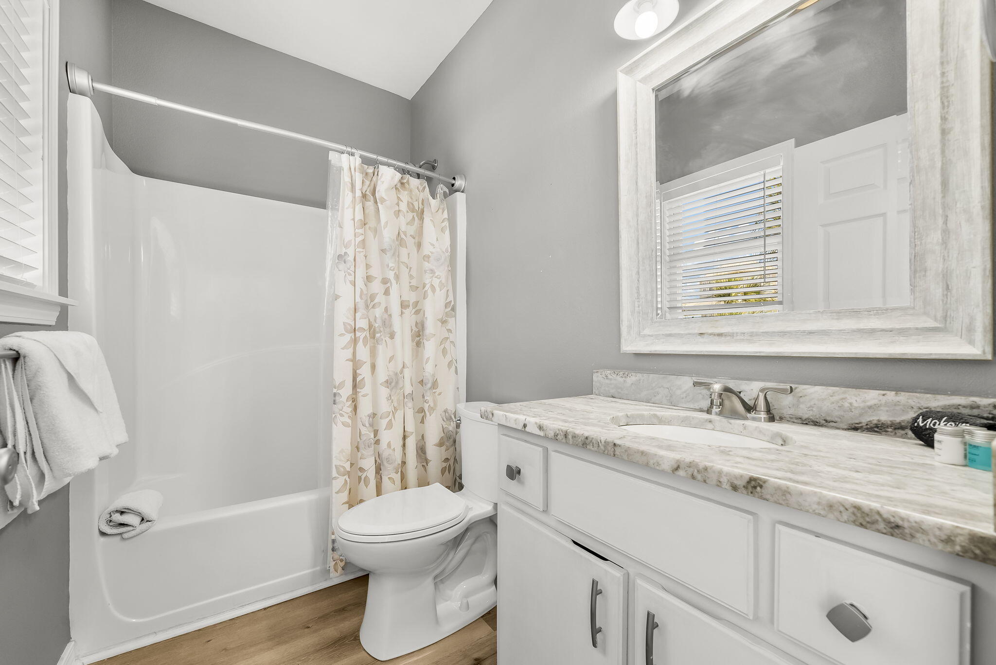 GULFSIDE COTTAGES - Residential