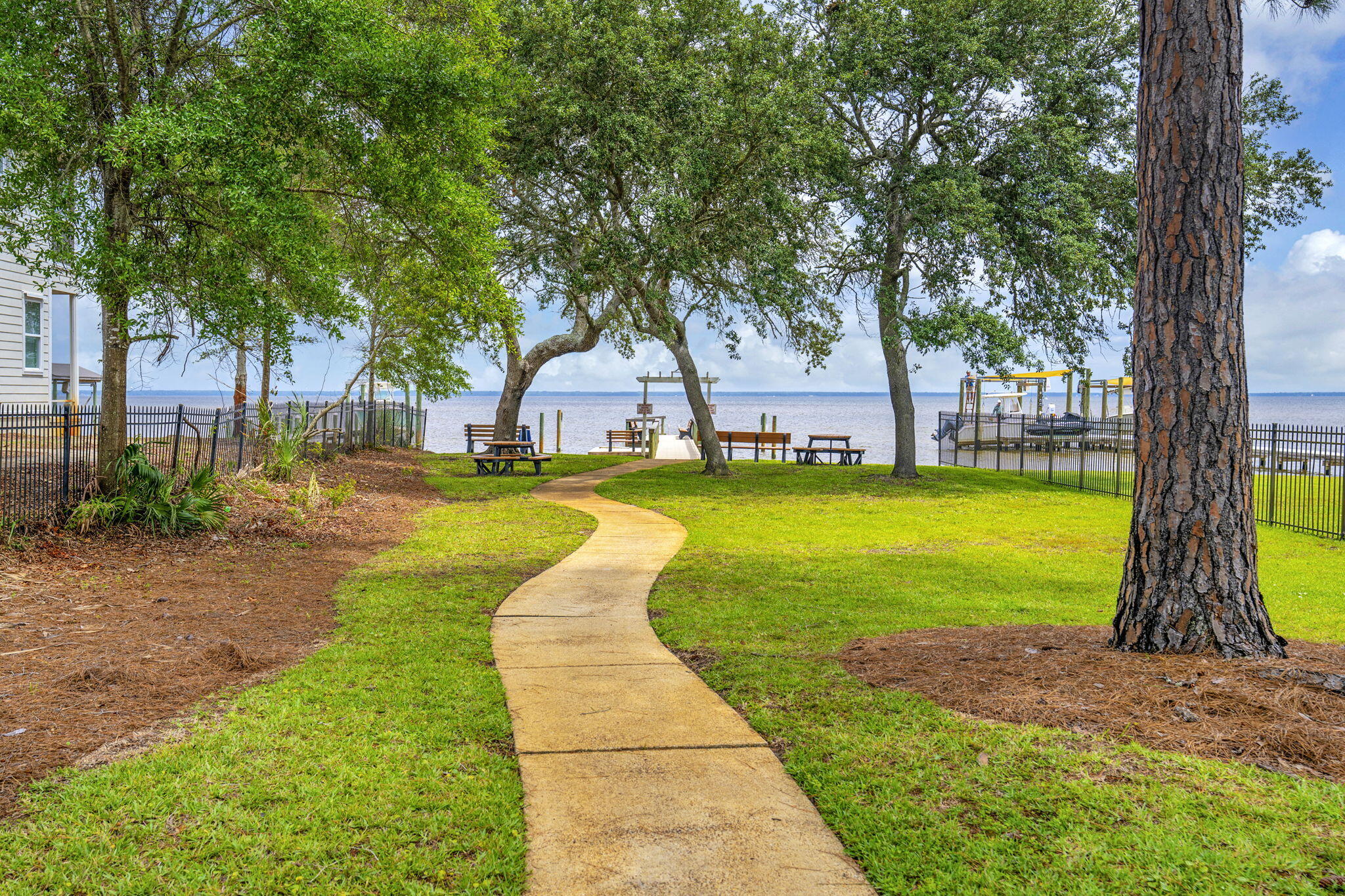 PELICAN BAY S/D - Residential