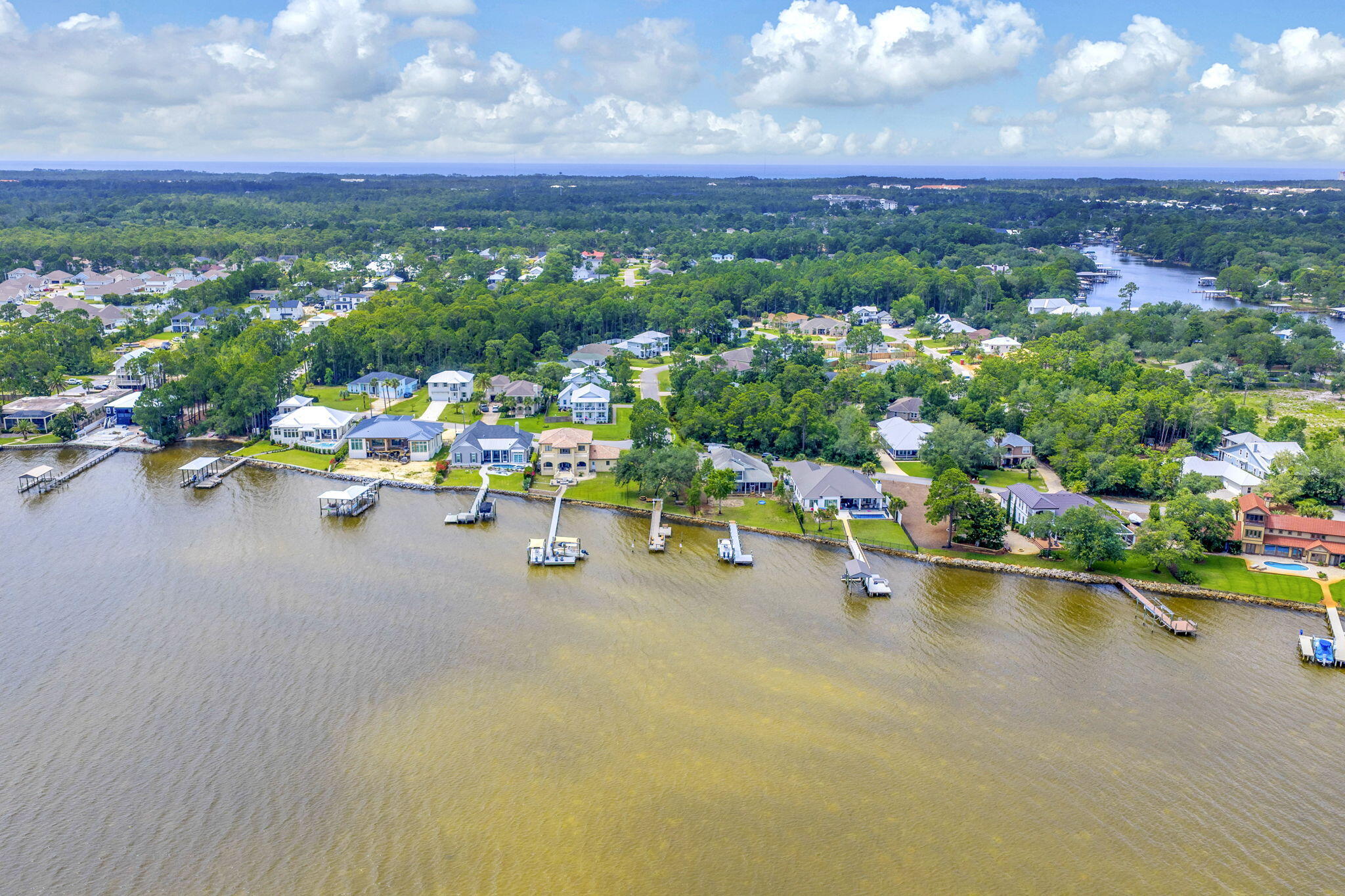 PELICAN BAY S/D - Residential
