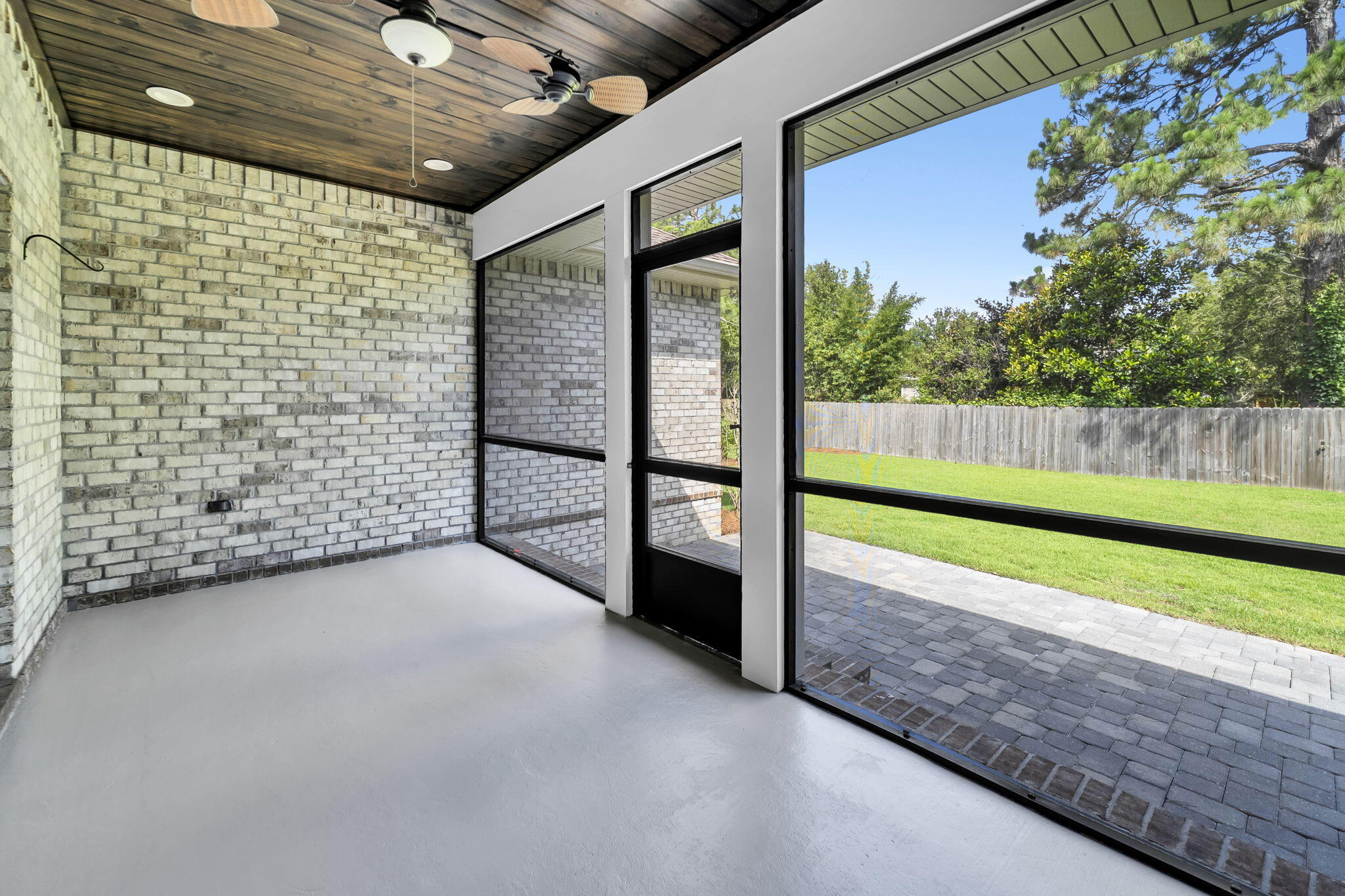 PELICAN BAY S/D - Residential