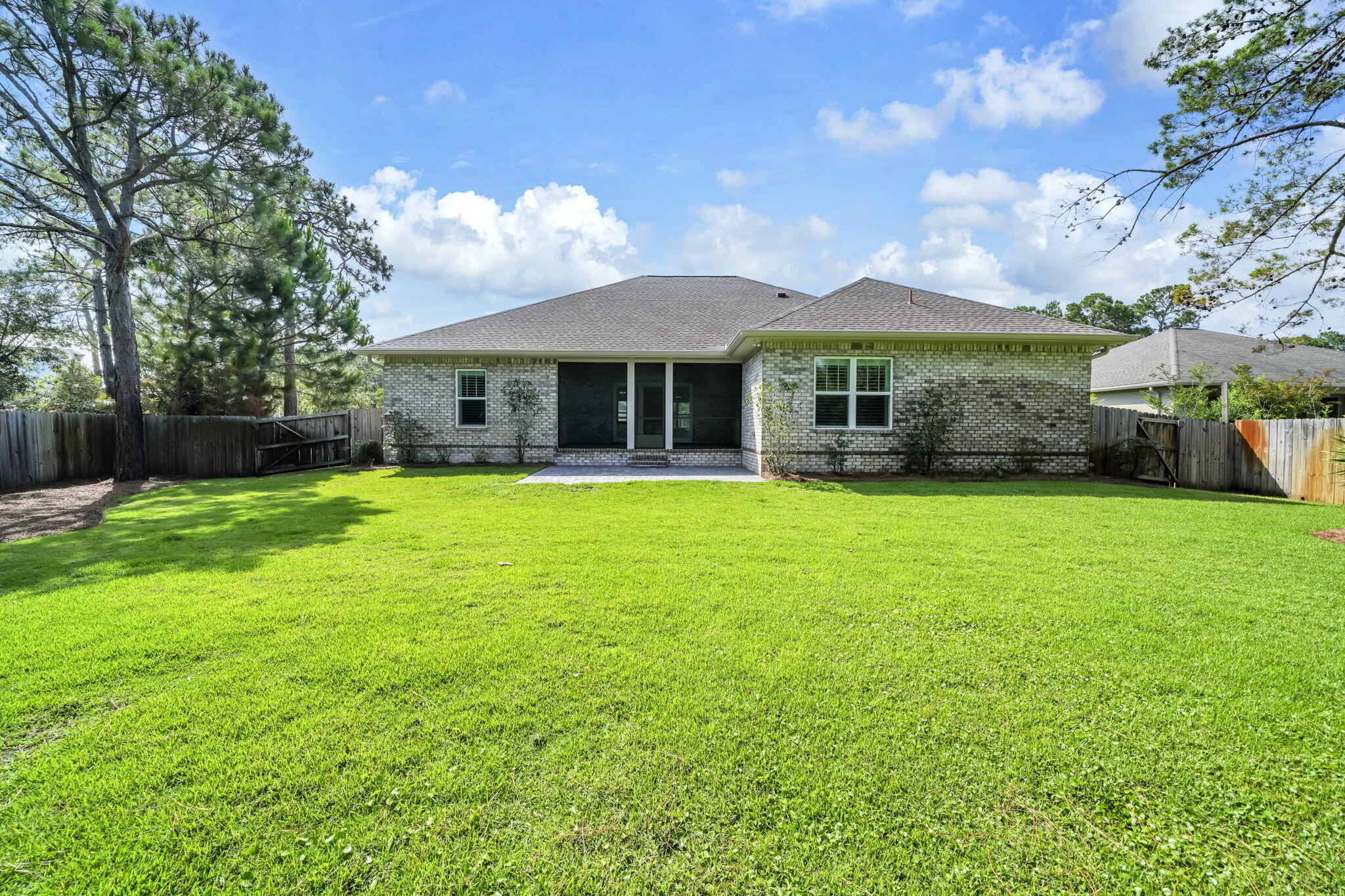 PELICAN BAY S/D - Residential