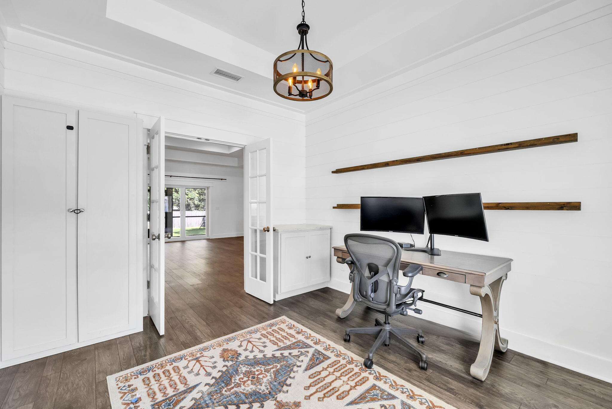 PELICAN BAY S/D - Residential