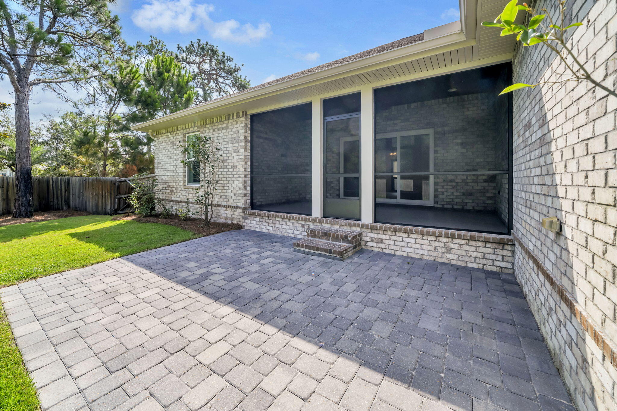 PELICAN BAY S/D - Residential