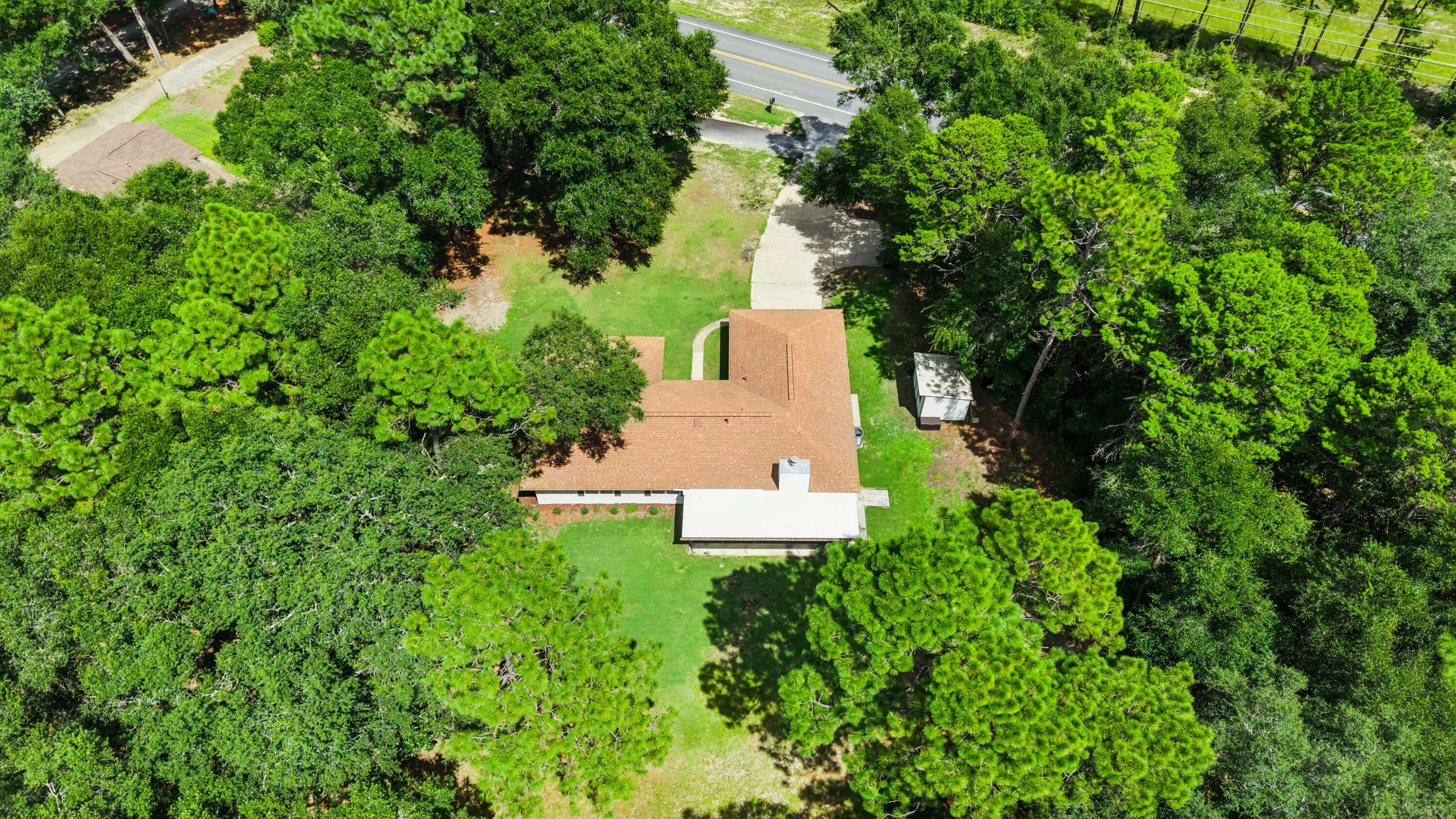 LES CHATEAU - Residential