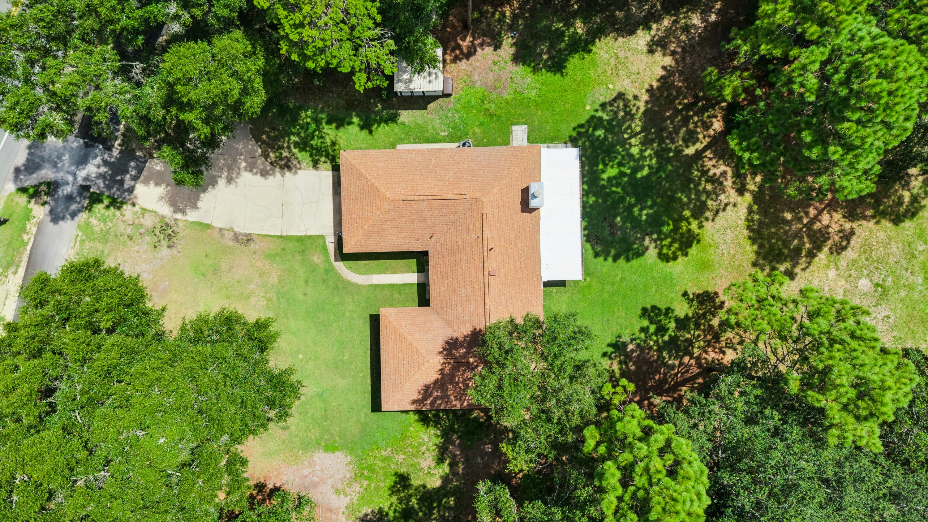LES CHATEAU - Residential