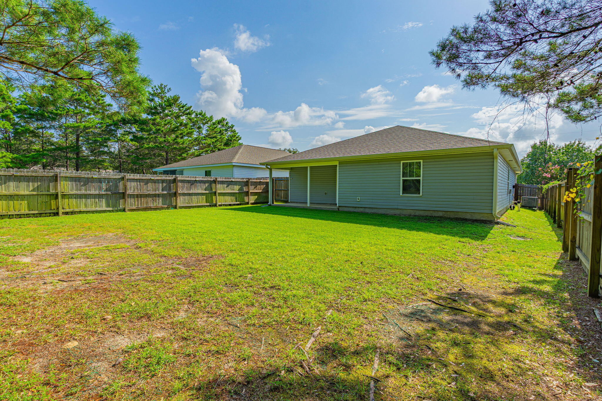 NAVARRE S/D 1ST ADDN - Residential