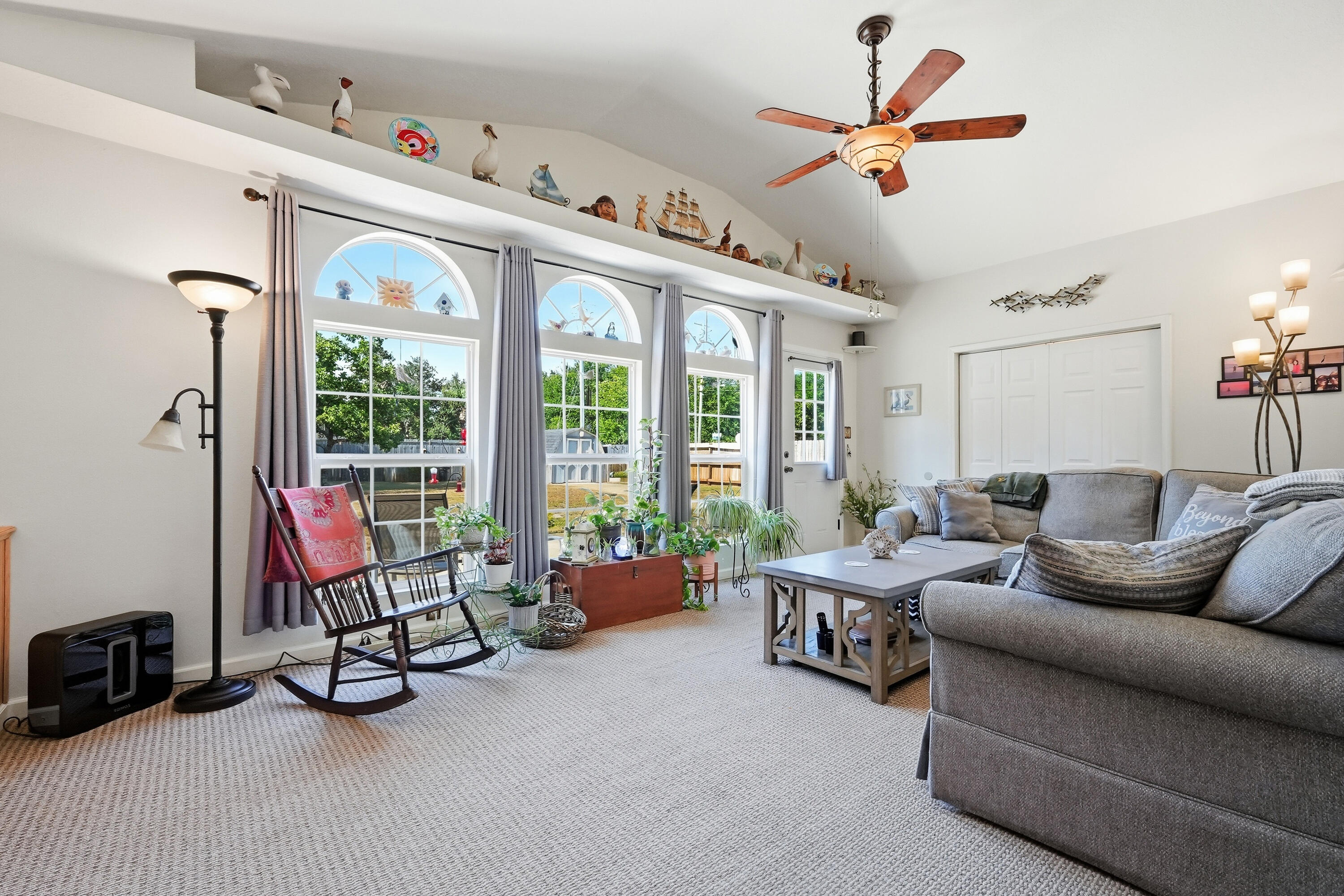 SEABREEZE VILLAS - Residential
