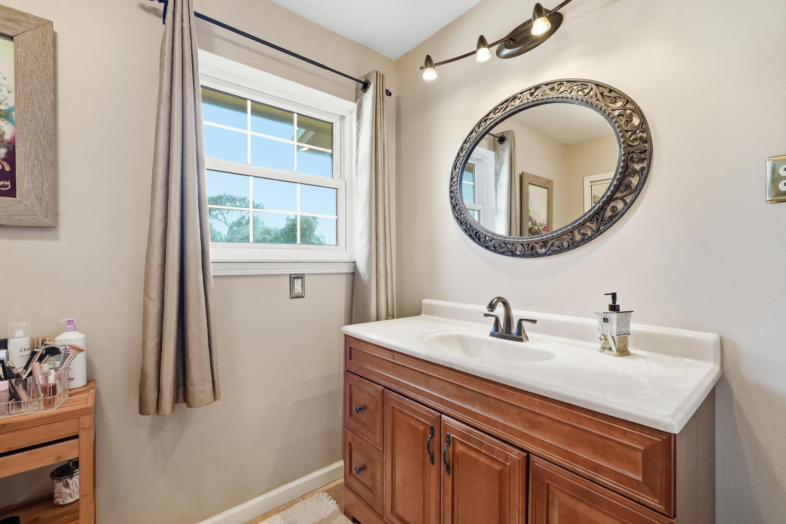 SEABREEZE VILLAS - Residential