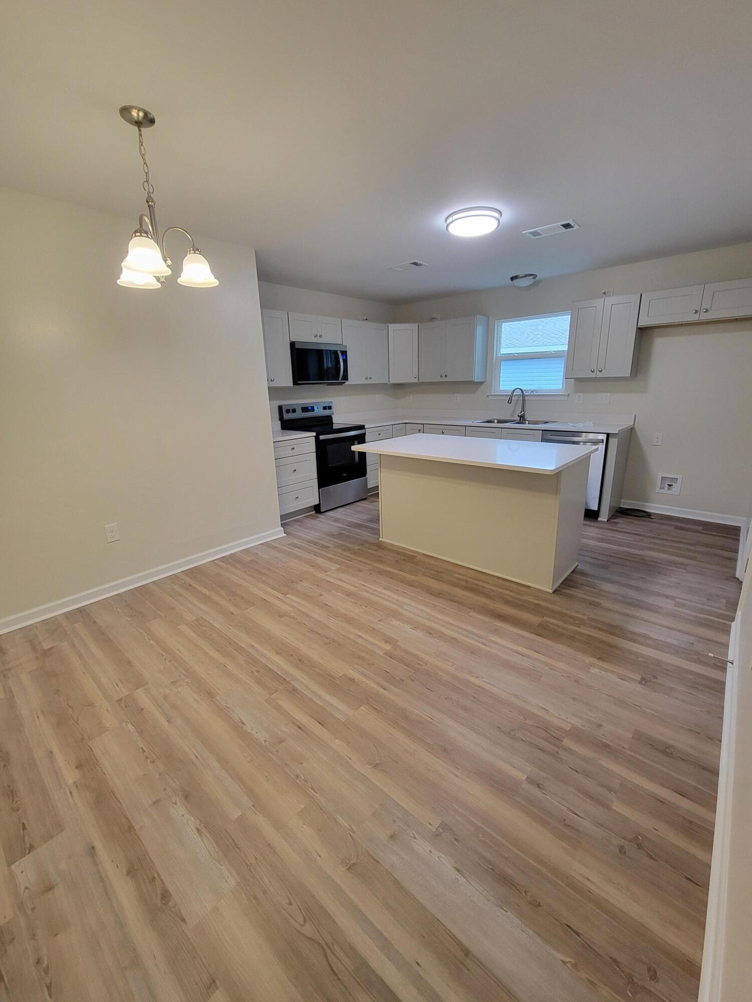 OAKWOOD HILLS UNIT 3 - Residential