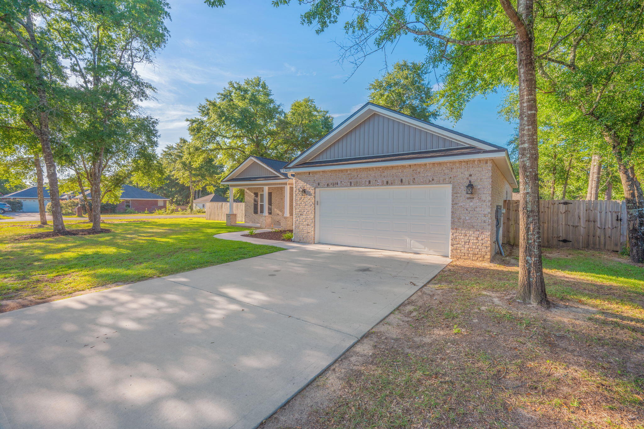 SPRING HOLLOW ESTATES - Residential