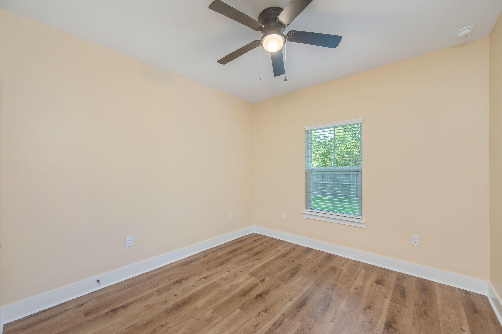 SPRING HOLLOW ESTATES - Residential