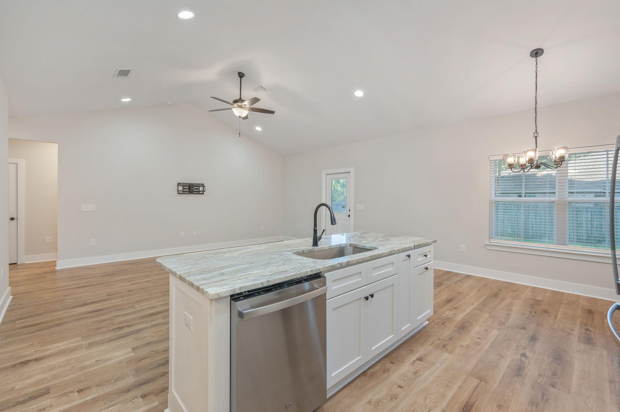 SPRING HOLLOW ESTATES - Residential