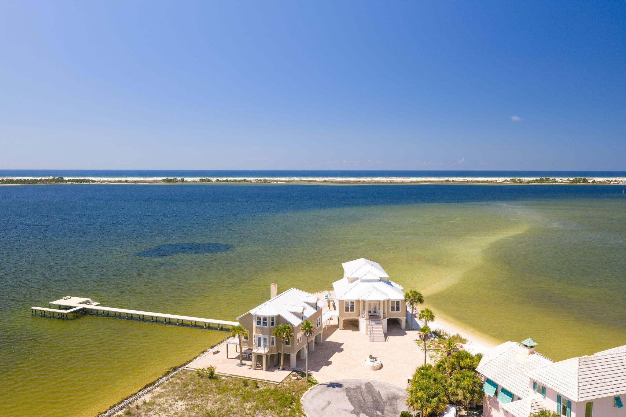 SANDY POINTE - Residential