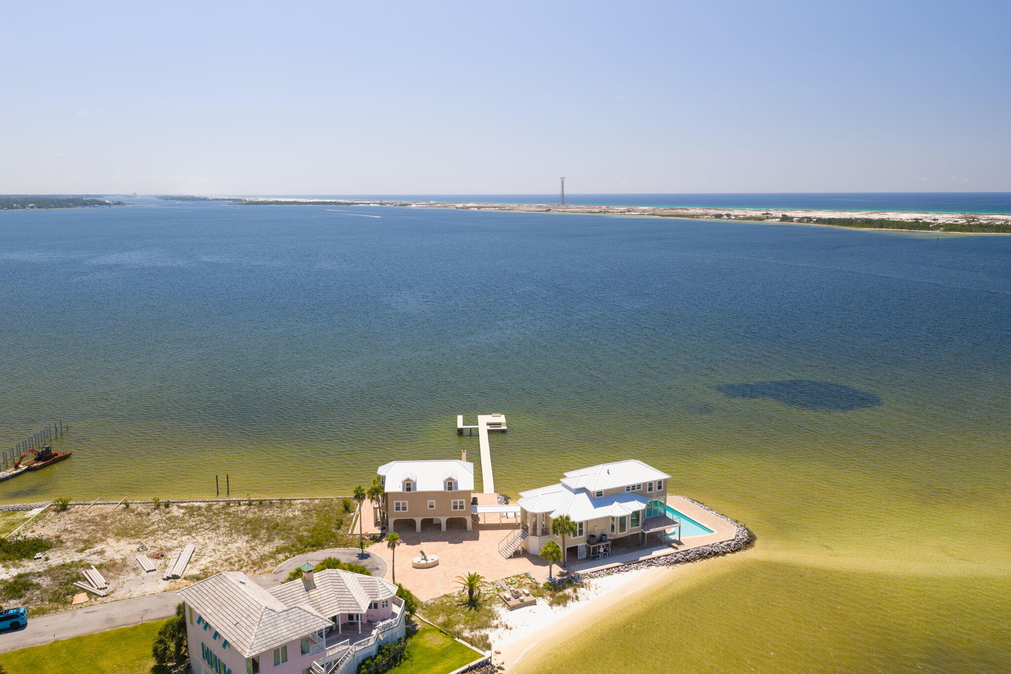 SANDY POINTE - Residential