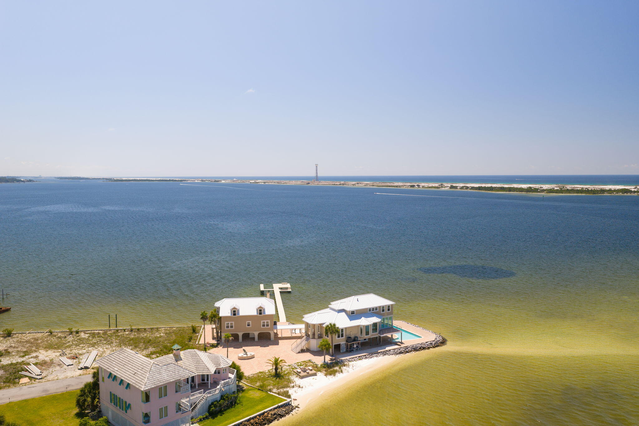 SANDY POINTE - Residential