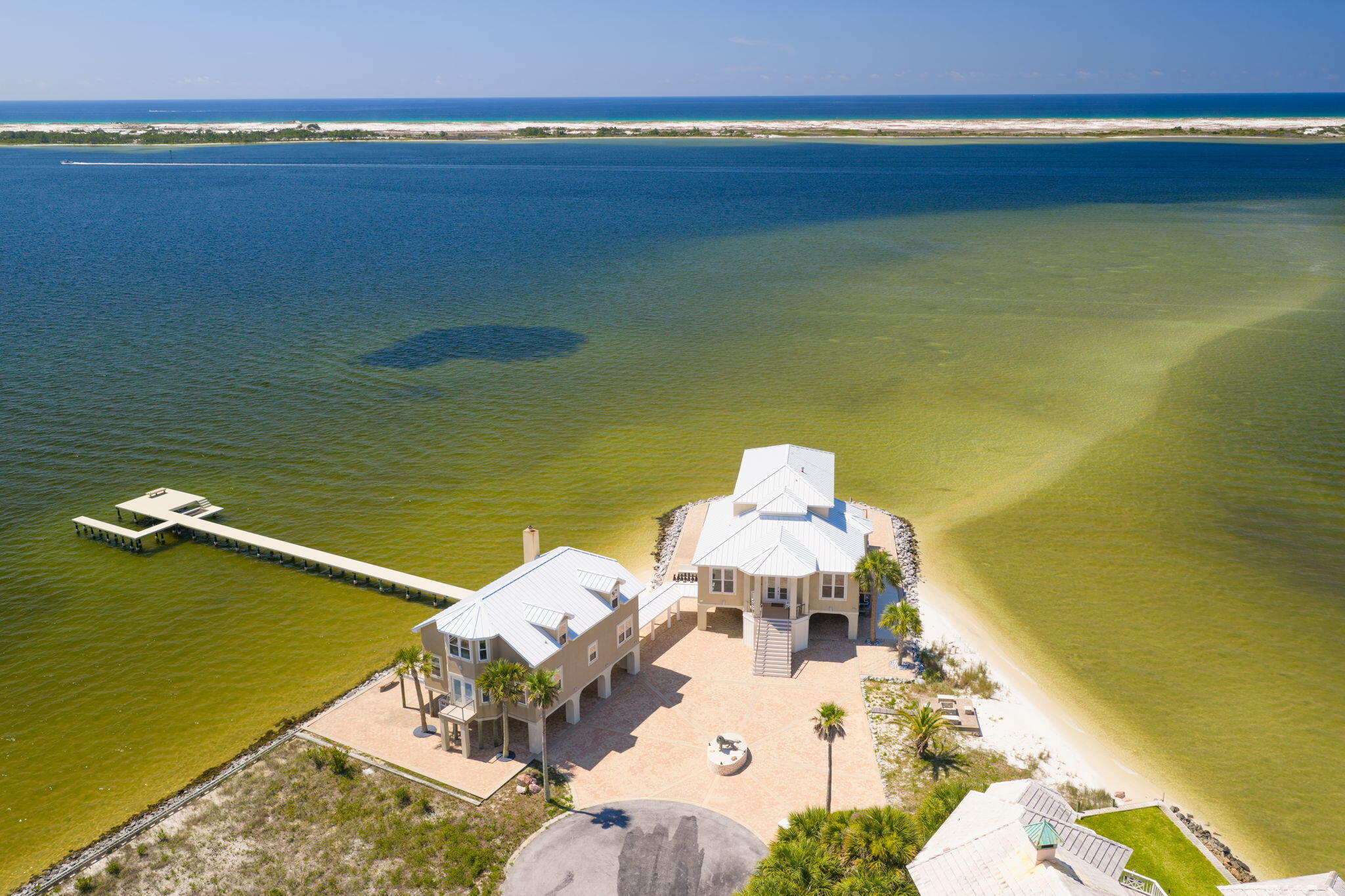SANDY POINTE - Residential