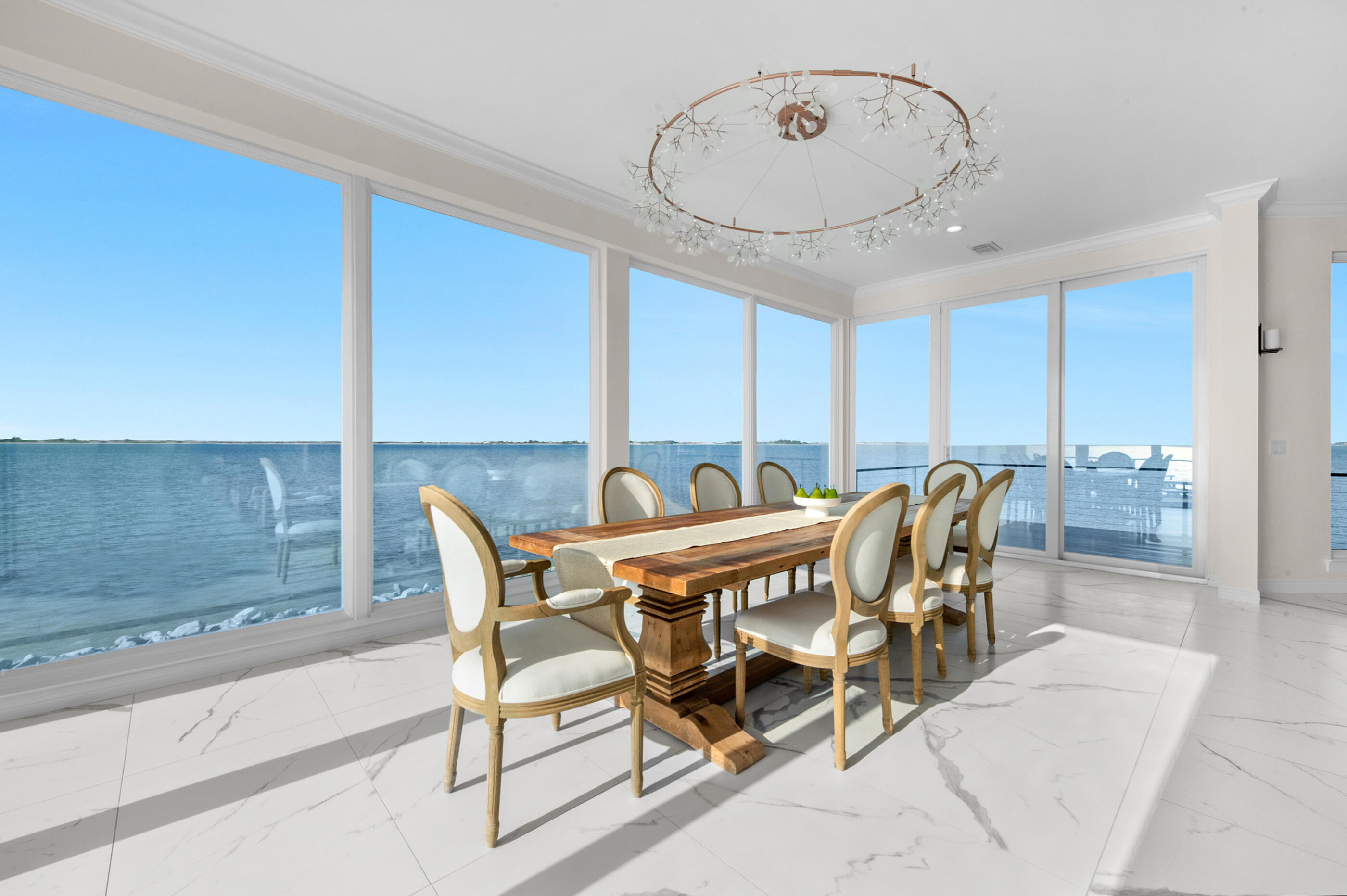 SANDY POINTE - Residential