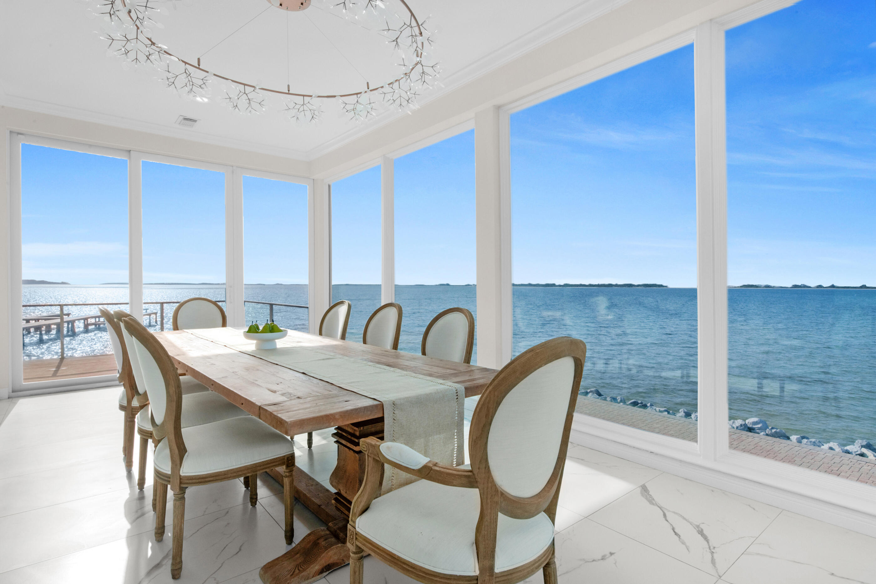 SANDY POINTE - Residential
