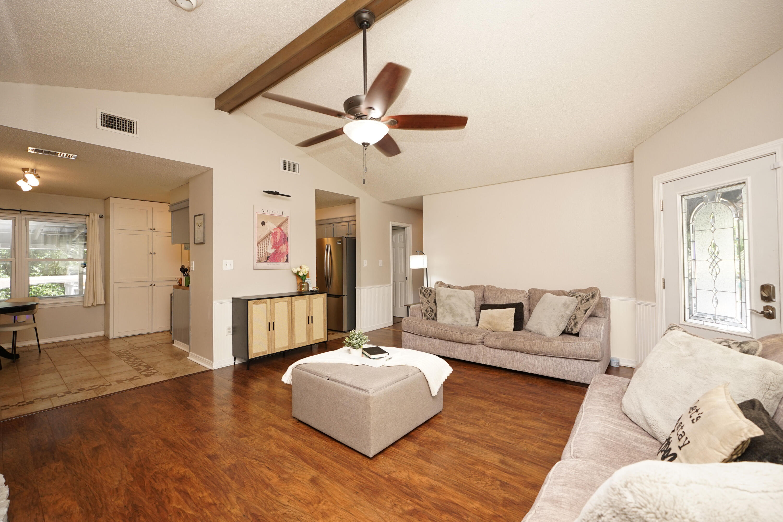 COUNTRYVIEW EST - Residential