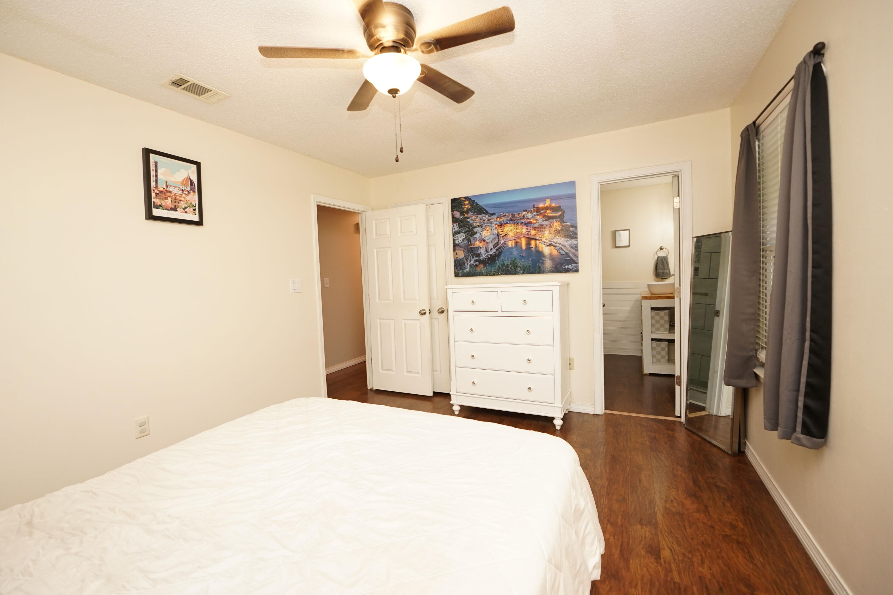 COUNTRYVIEW EST - Residential