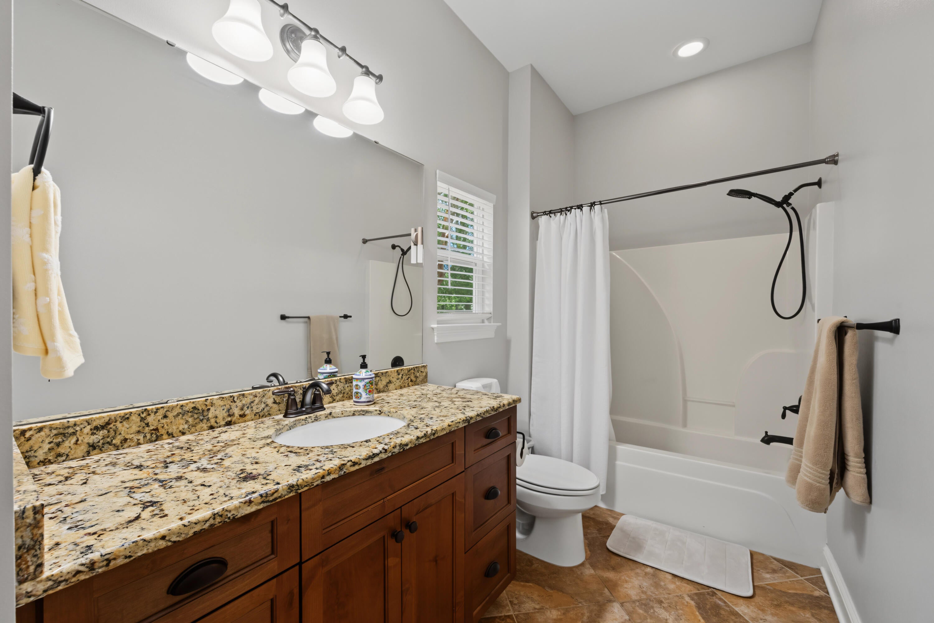 MILL CREEK ESTATES - Residential