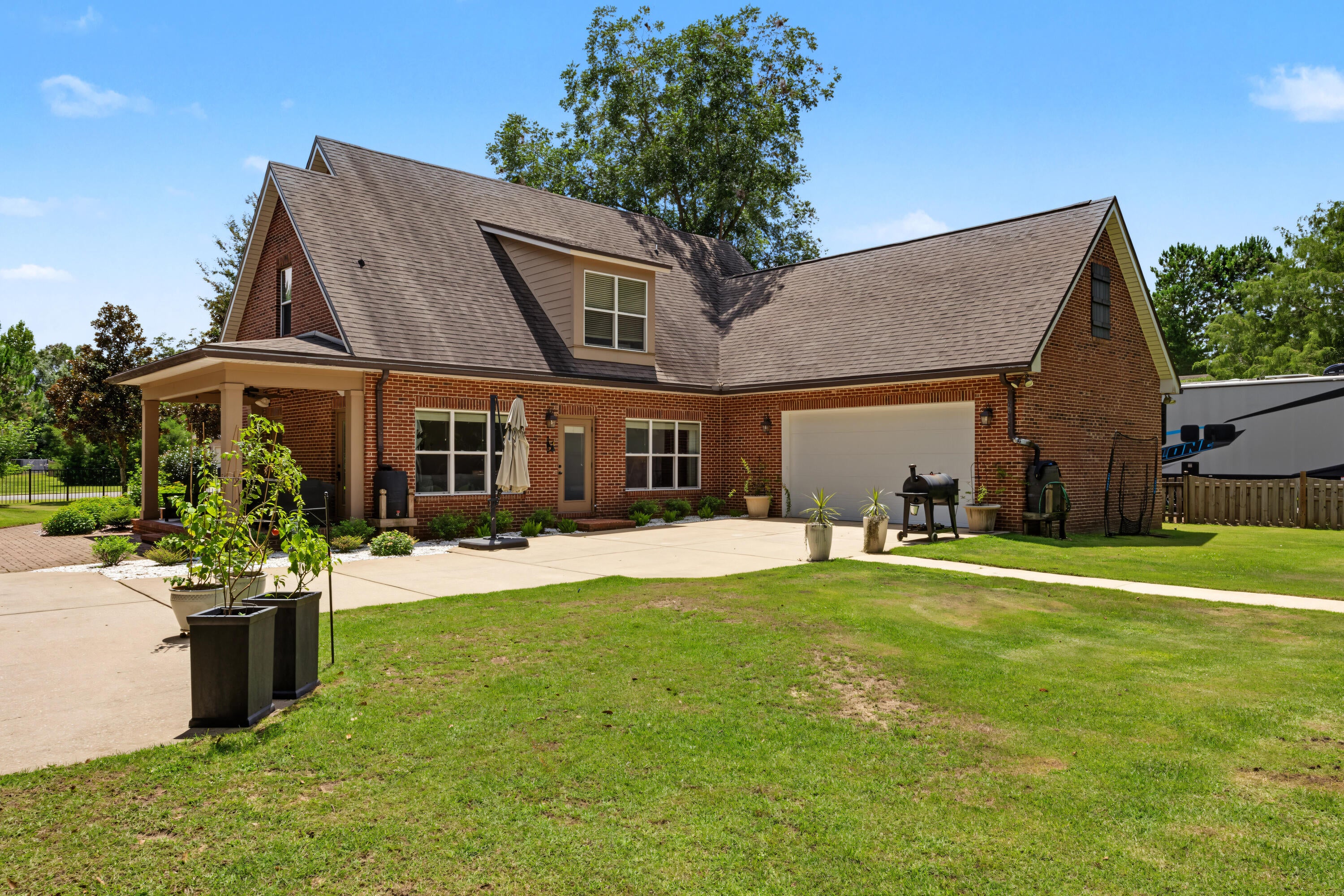 MILL CREEK ESTATES - Residential