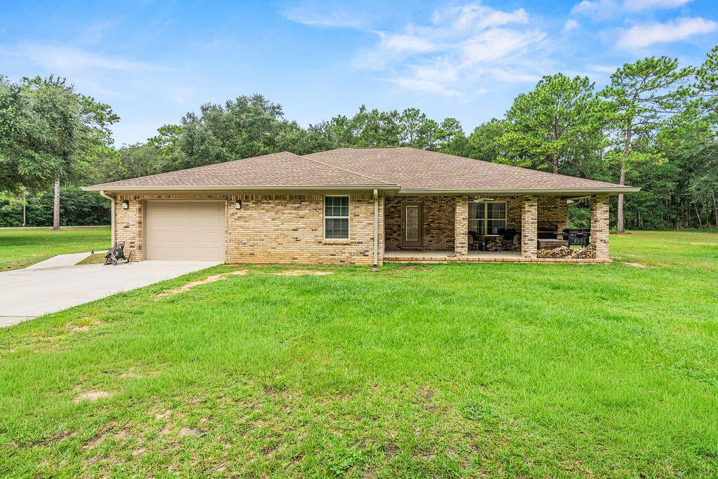COUNTRY SQUIRE ESTATES - Residential